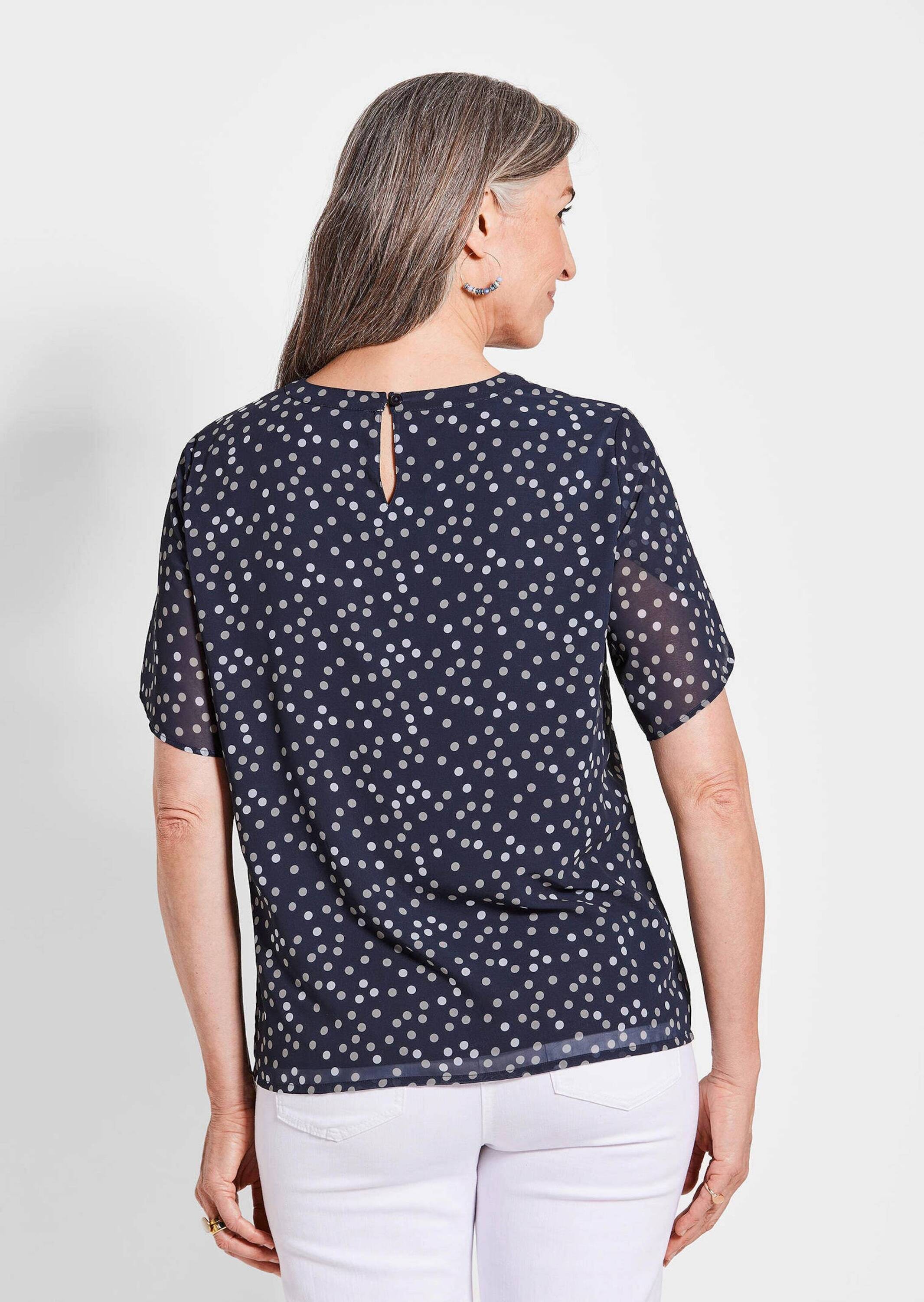 GOLDNER Kurzarmbluse »Kurzgröße Chiffonbluse Damen mit Tupfen-Alloverprint und Rundhalsausschnitt«