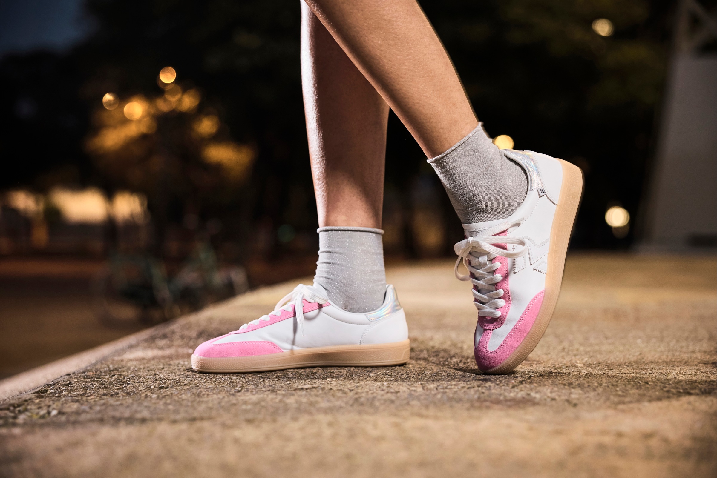 RIEKER Sport Sneaker »San Diego Swing2GO«, Retro-Sneaker, Freizeitschuh, Halbschuh mit herausnehmbarem Fußbett
