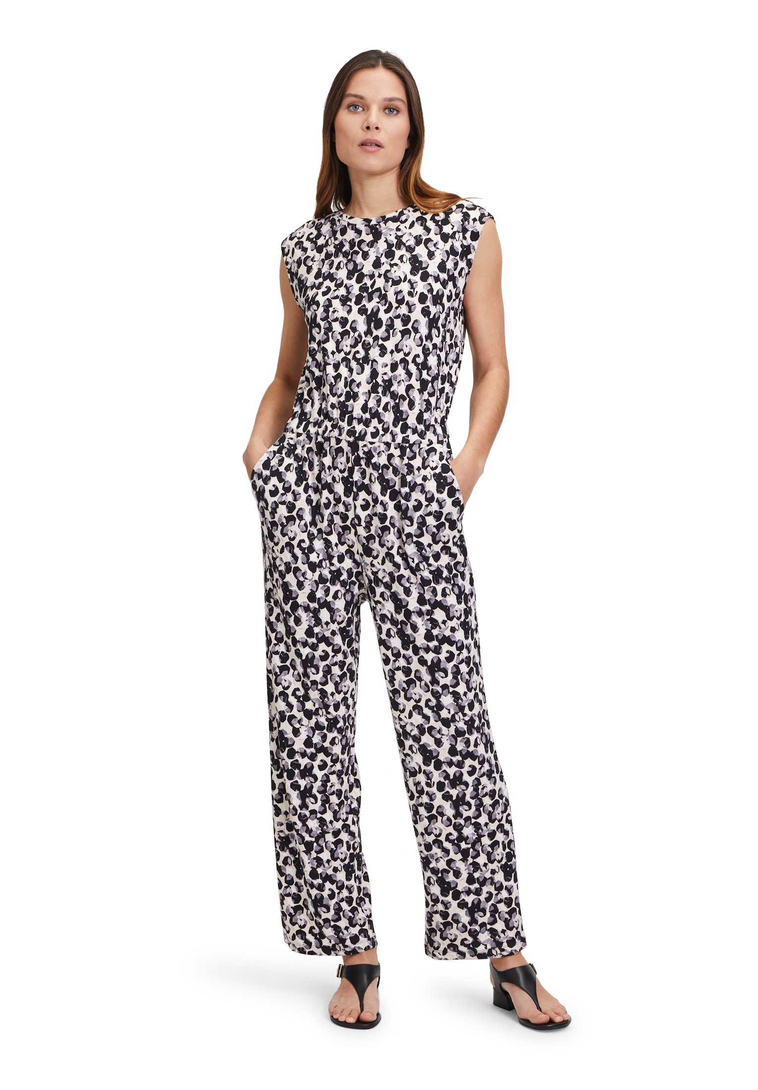 Betty&Co Jumpsuit »Jumpsuit mit Rundhalsausschnitt«