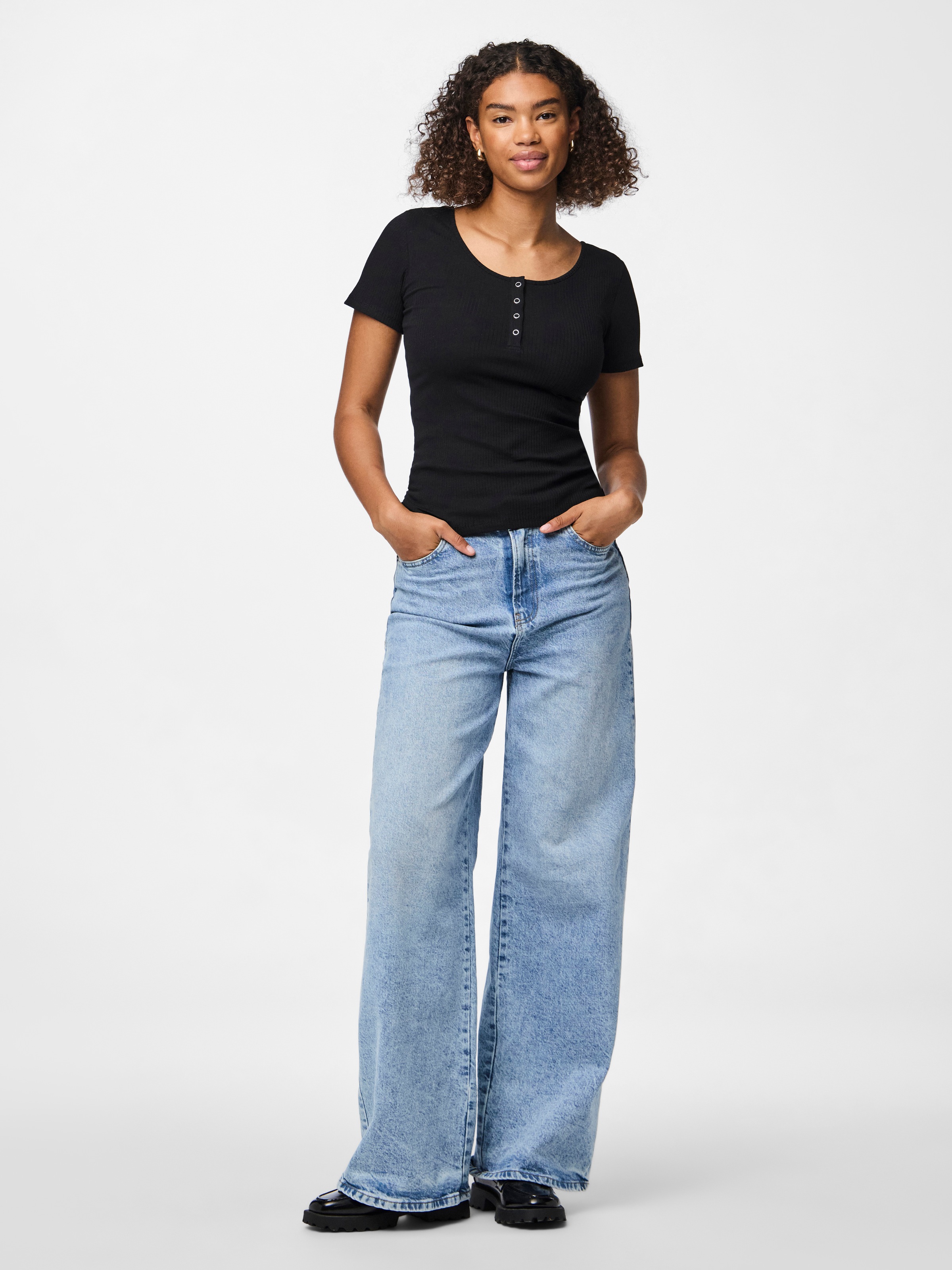 pieces Kurzarmshirt »PCKITTE SS TOP NOOS BC« Baumwollmischung, slim fit