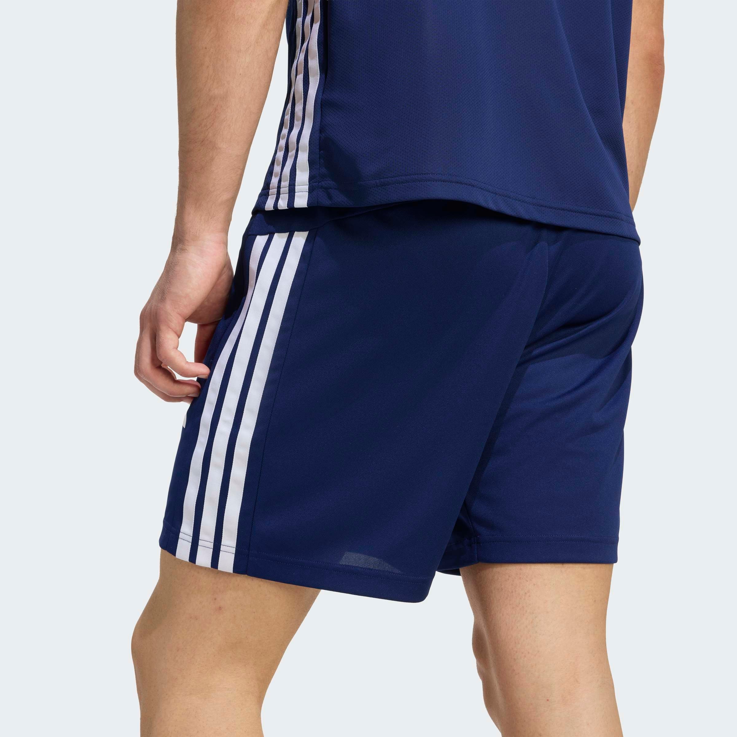 adidas Performance Shorts »WORKOUT ESSENTIALS BASE 3-STRIPES PIQUÉ 7 IN«