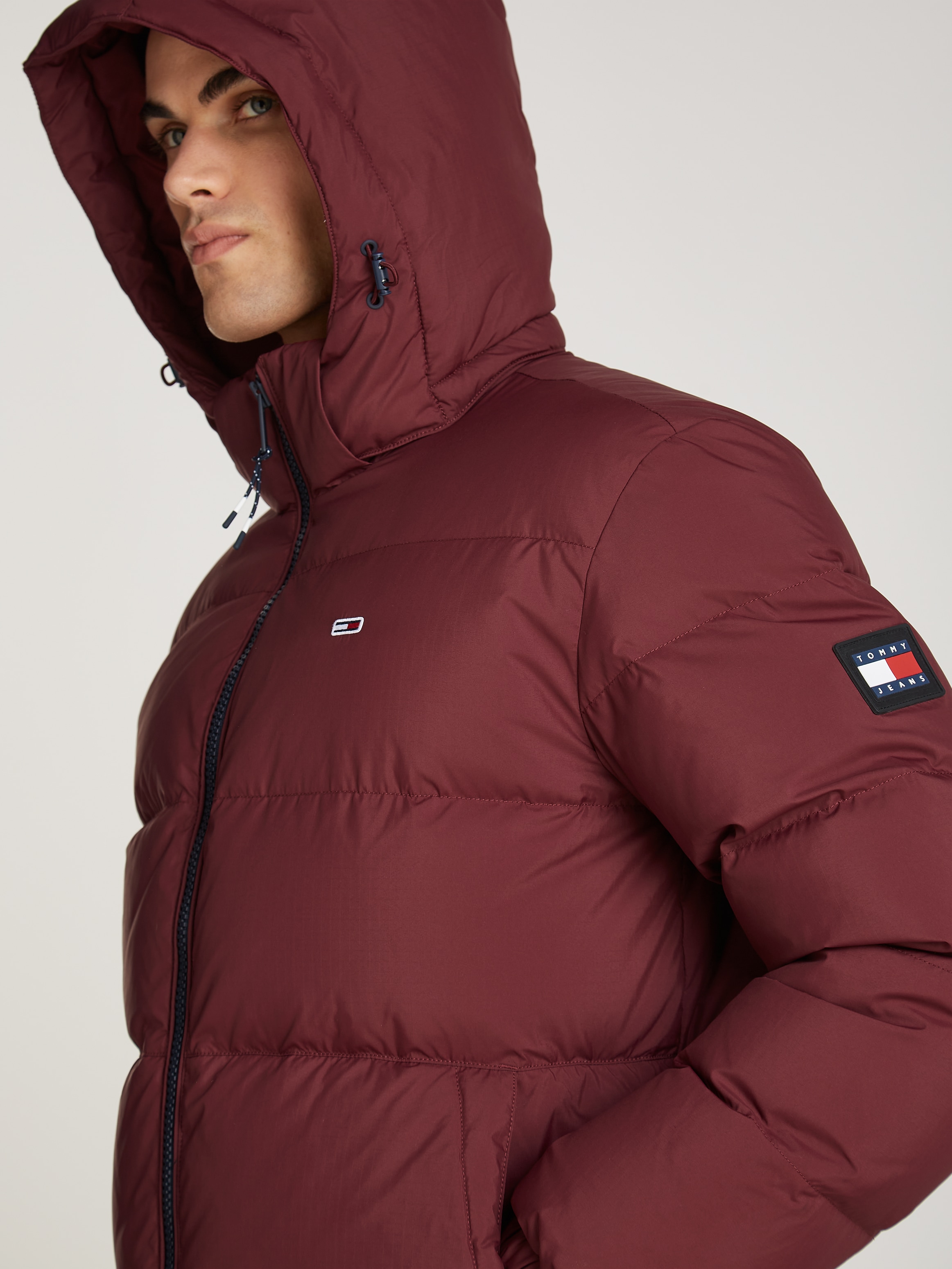 Tommy Jeans Steppjacke »TJM ESSENTIAL DOWN JACKET EXT«, mit Kapuze