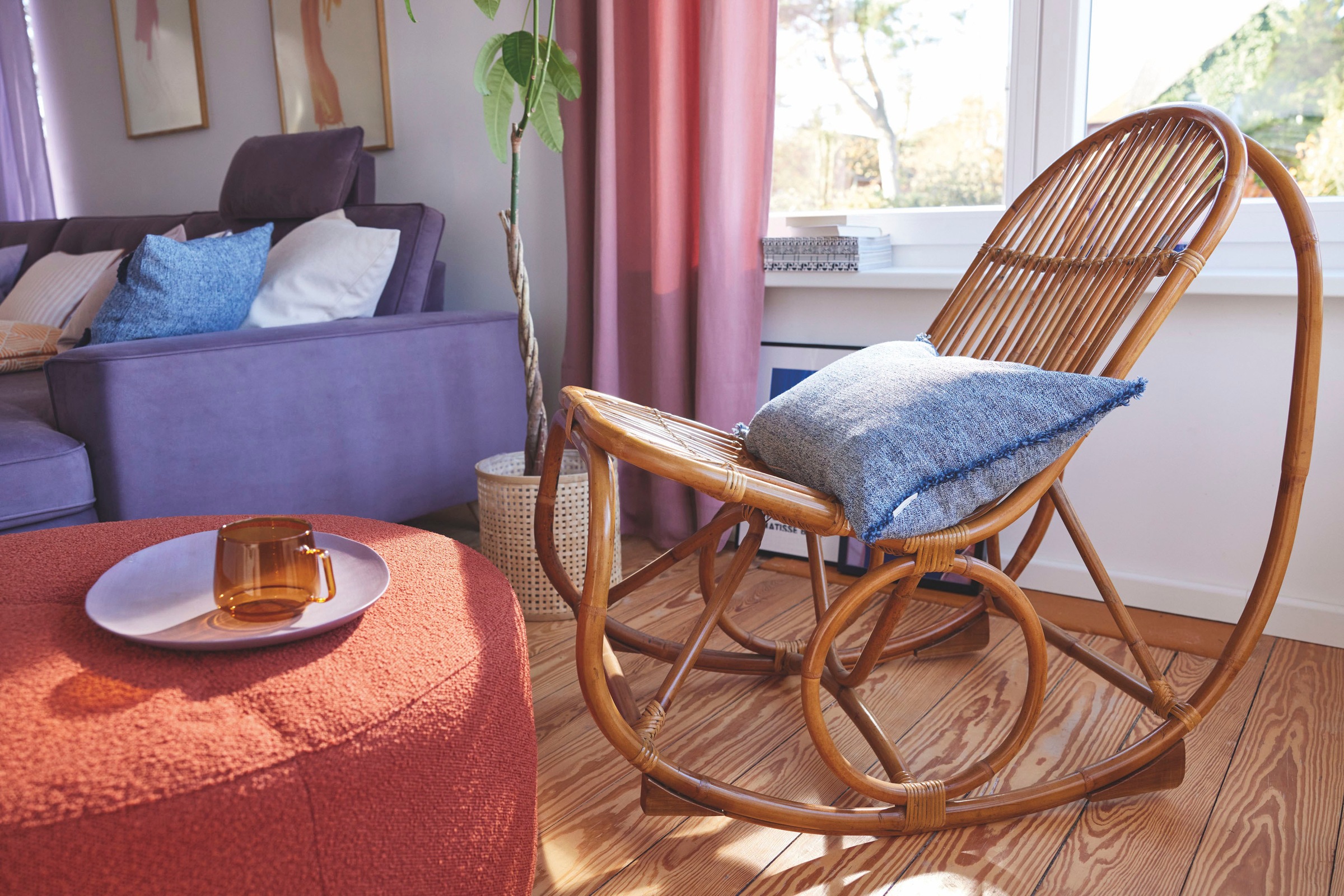 sit&more Schaukelstuhl, mit TOM TAILOR Metallmanschette