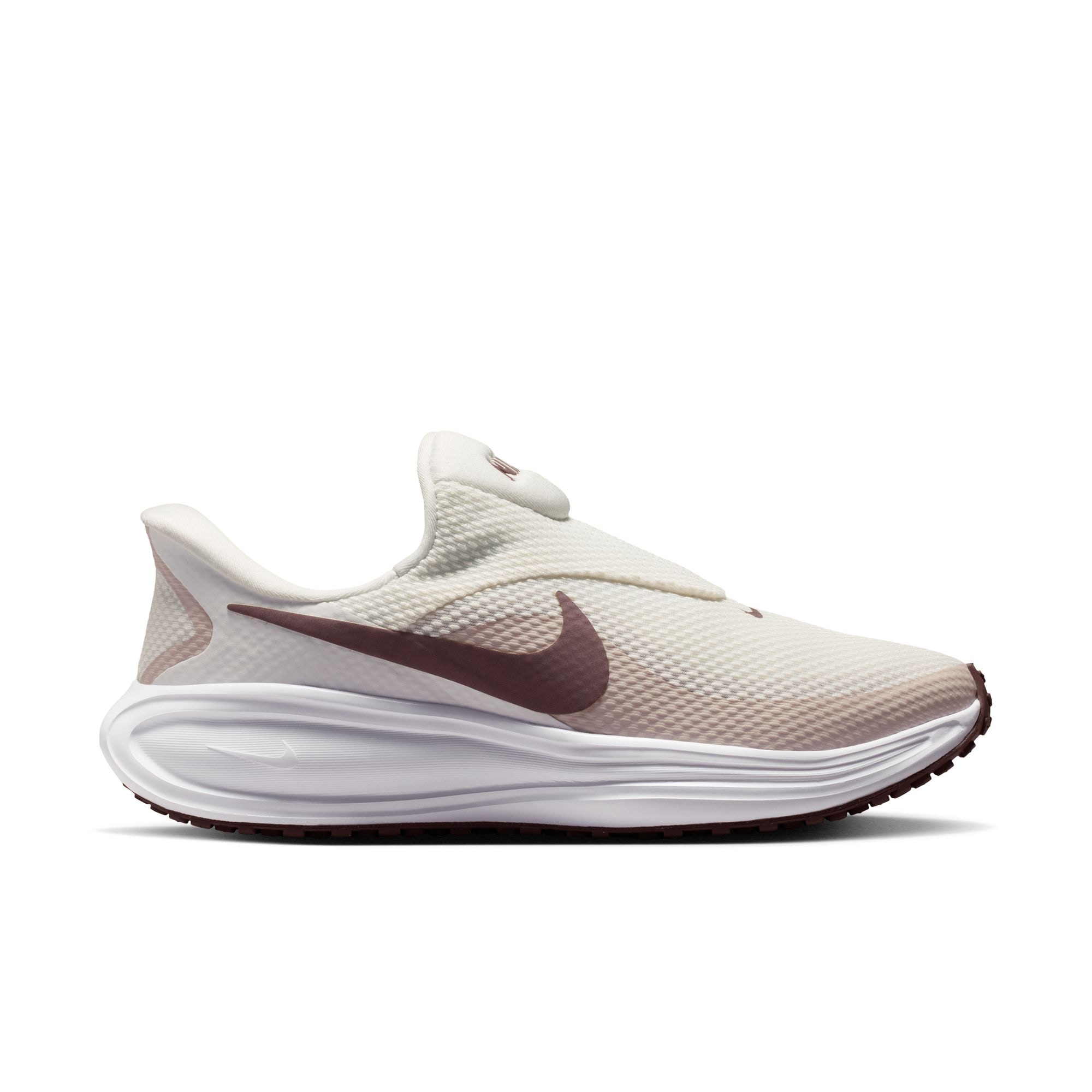 Nike Laufschuh »Nike Revolution 8 EasyOn«  leichtes An- und Ausziehen durch EasyOn-Technologie