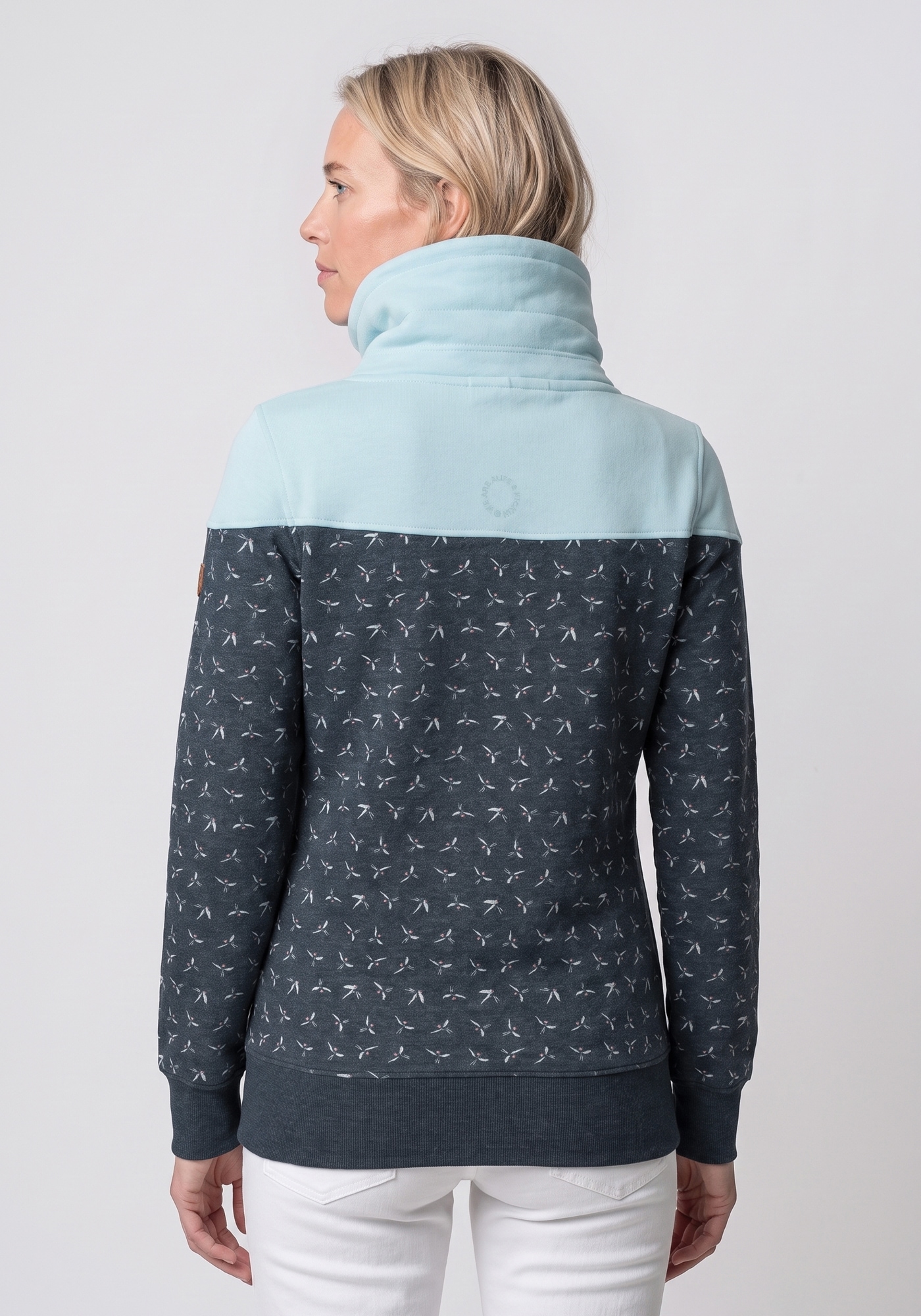 Alife & Kickin Sweatjacke »ValinaAK B« mit hohem regulierbaren Stehkragen in toller Sweat-Qualität