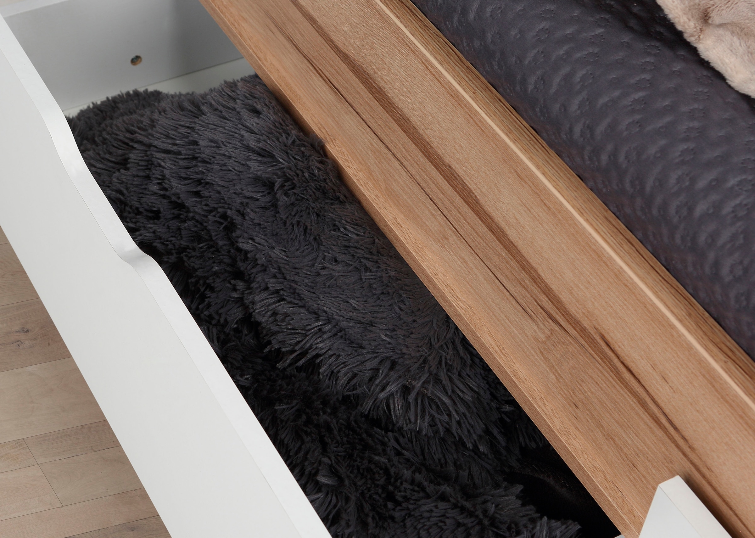 FORTE Stauraumbett »Vankka, viel Stauraum, skandinavisches Design«, mit 3 Schubladen, weitere Produkte zur Serie erhältlich