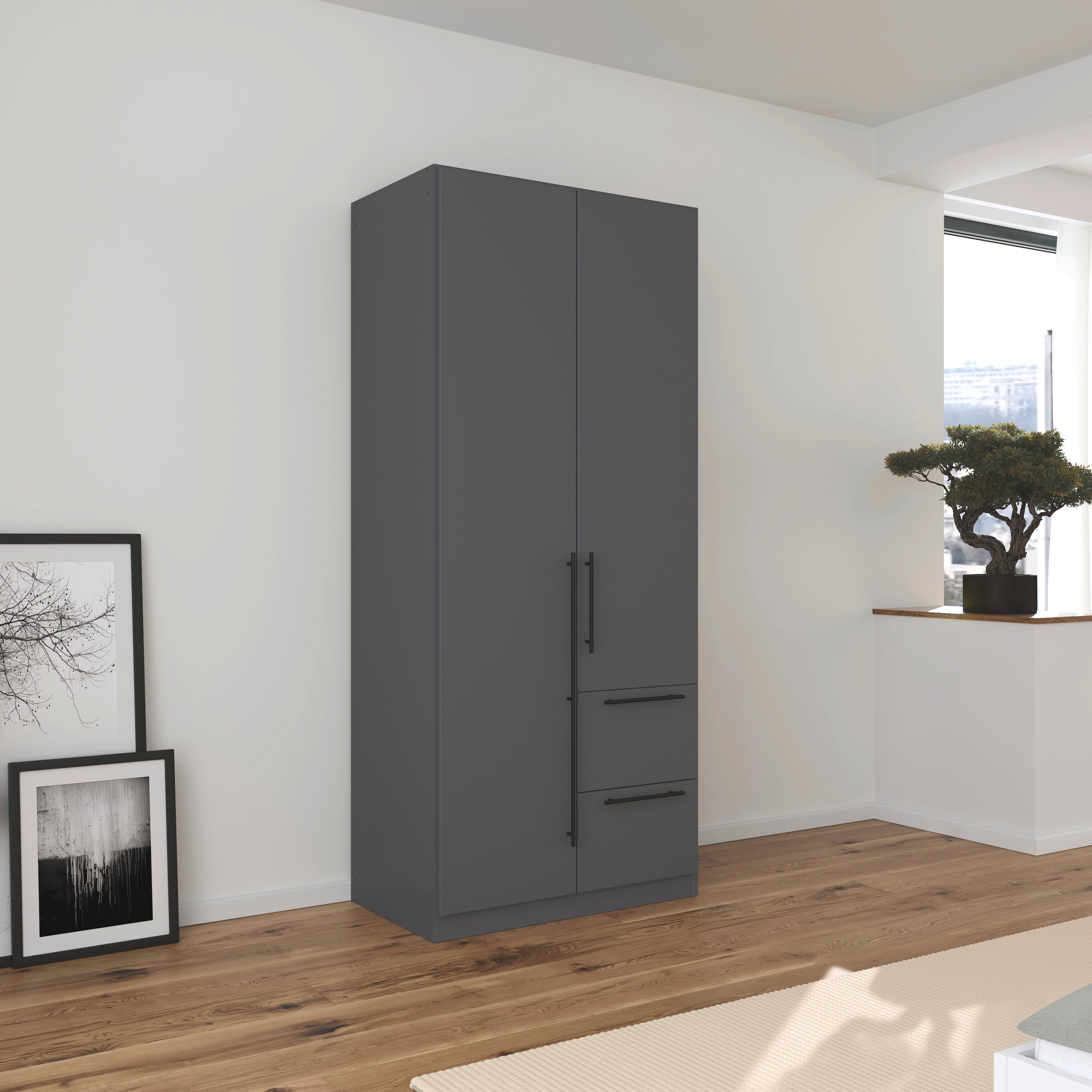 rauch Kleiderschrank »Drehtürenschrank Schrank Garderobe Wäscheschrank Schlafzimmer AVOLA«, (in 3 verschiedenen Ausstattungen BASIC/CLASSIC/PREMIUM), mit hochwertigen Stangengriffen aus Metall in Schwarz MADE IN GERMANY