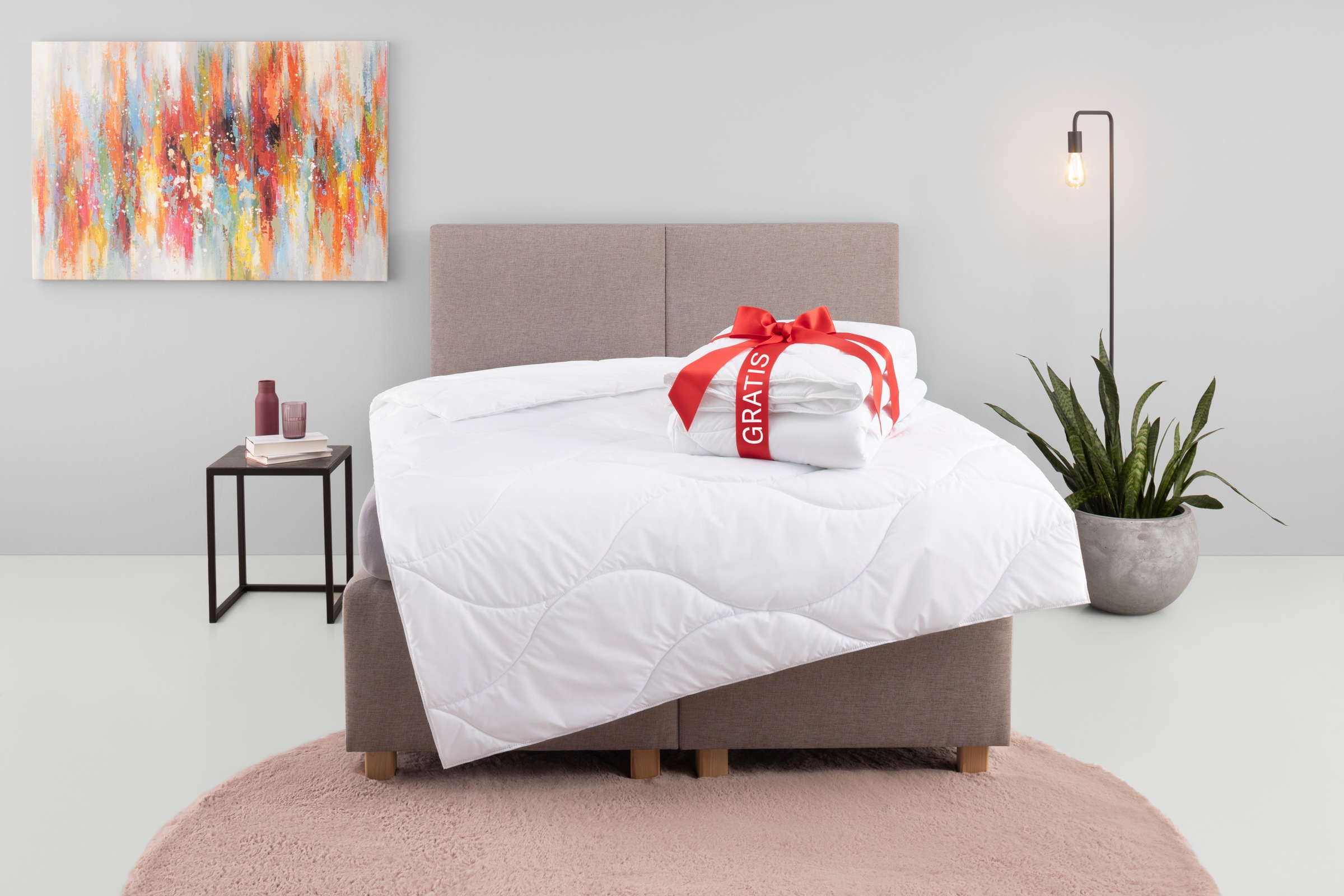 my home Microfaserbettdecke »Caelan, kaufe eine Decke - erhalte die Leichtbettdecke gratis dazu!«, leicht, Füllung 100% Polyester, Bezug 100% Polyester, (1 St.), Bettdecke 135x200 cm und 155x220 cm, Sommer, Winter