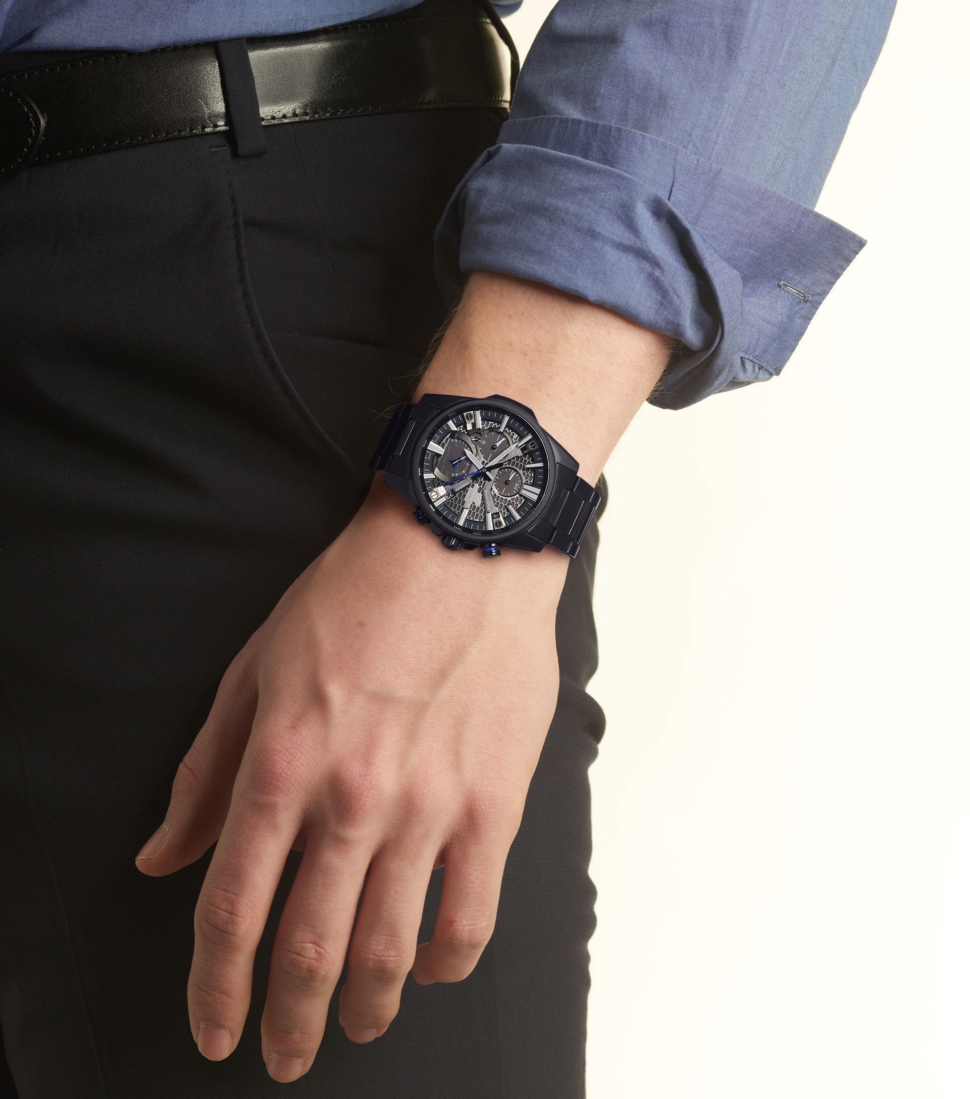 CASIO EDIFICE Smartwatch »EQB-1200DC-1AER«, Solaruhr, Armbanduhr, Herrenuhr,Bluetooth, Edelstahlarmband,Saphirglas)