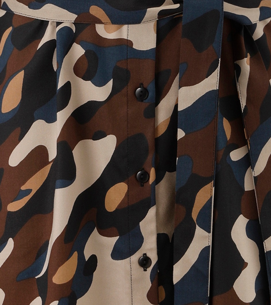 Aniston CASUAL Blusenkleid, (mit abnehmbarem Bindegürtel), mit trendfarbigen, grafischen Druck im Military-Look - NEUE KOLLEKTION