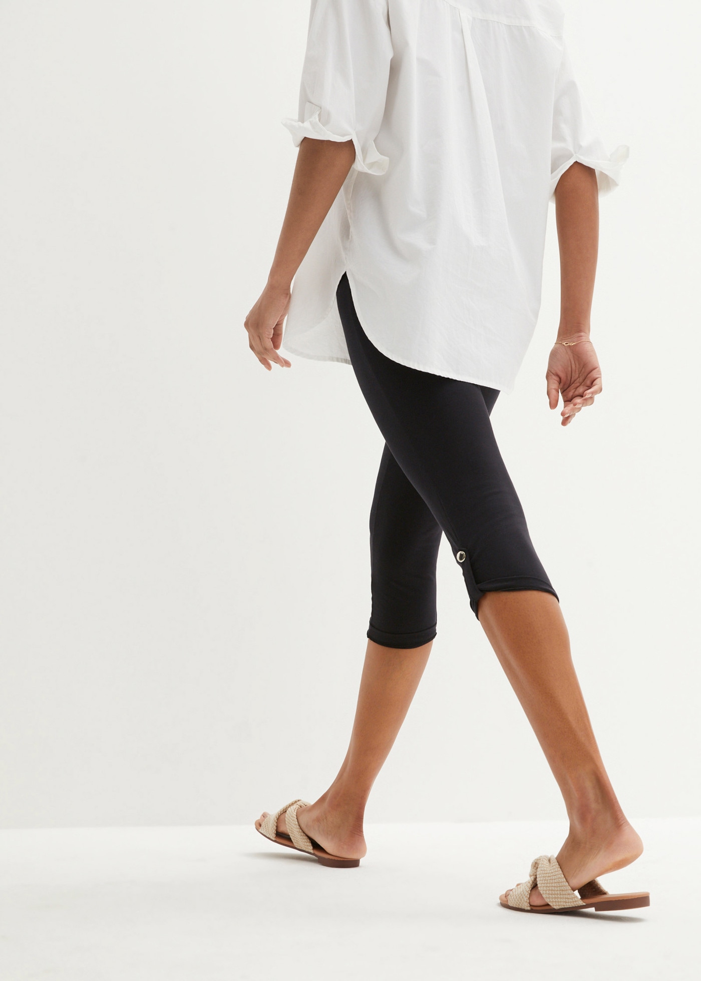 bonprix Caprileggings  Skinny Fit, mit seitlichem Knopf-Detail, aus Baumwollmaterial