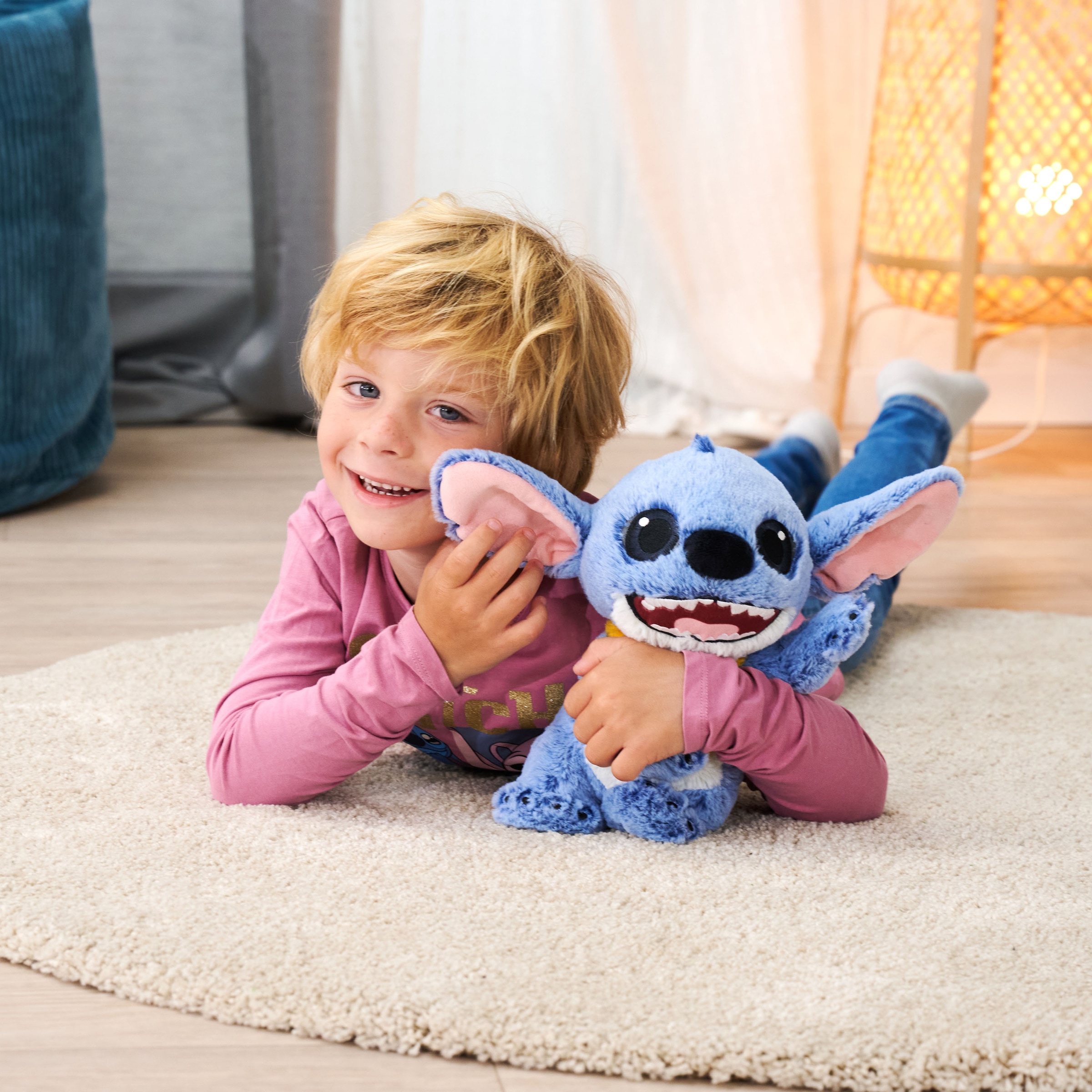 SIMBA Plüschfigur »Stitch Live Action m. Lei-Kette, 25 cm«