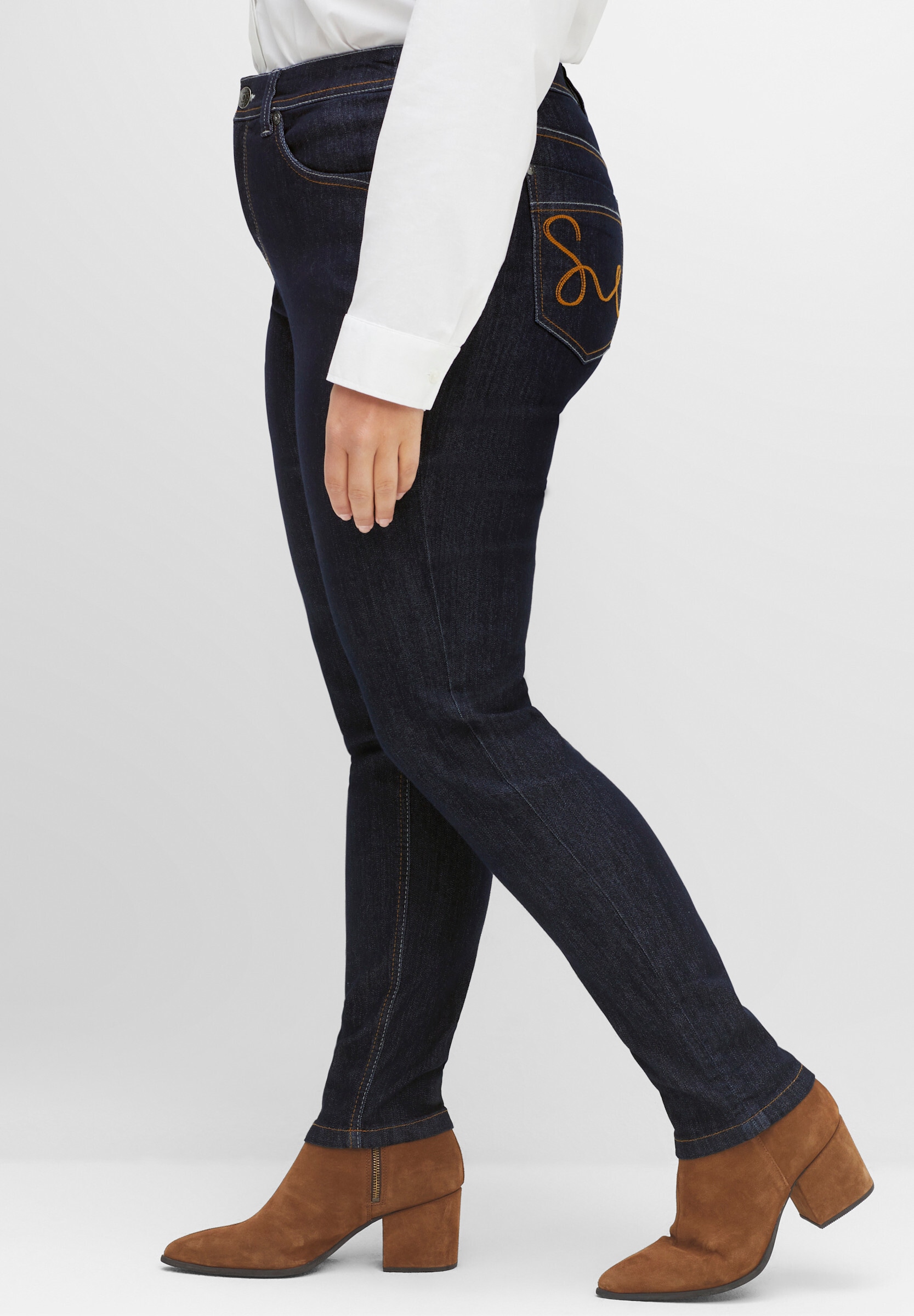 Sheego 5-Pocket-Jeans »Stretch-Jeans Jeans mit Kontrastnähten« »Die Schmale« mit zweifarbigen Kontrastnähten