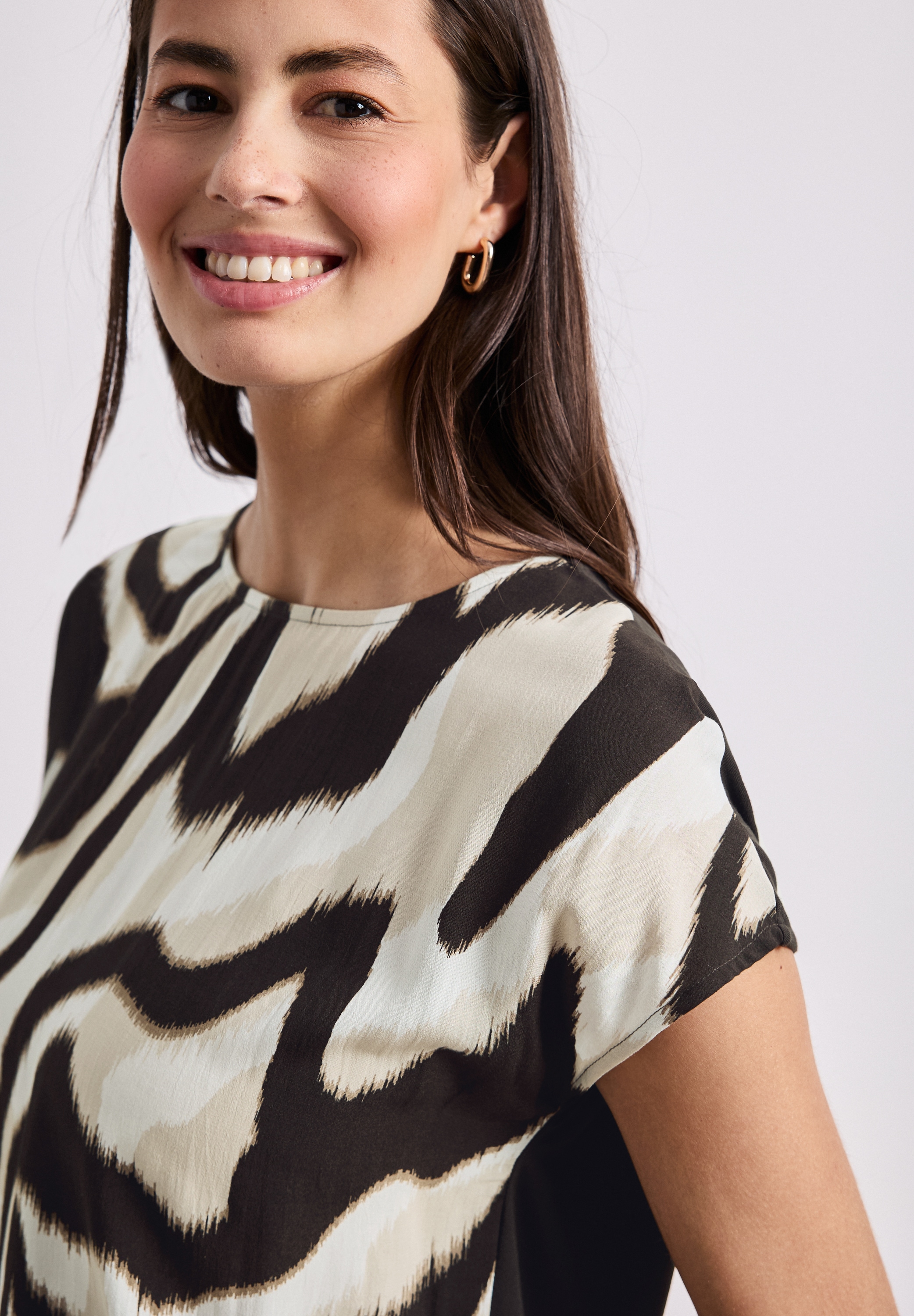 STREET ONE Shirttop Sommershirt mit Front im Animal-Look