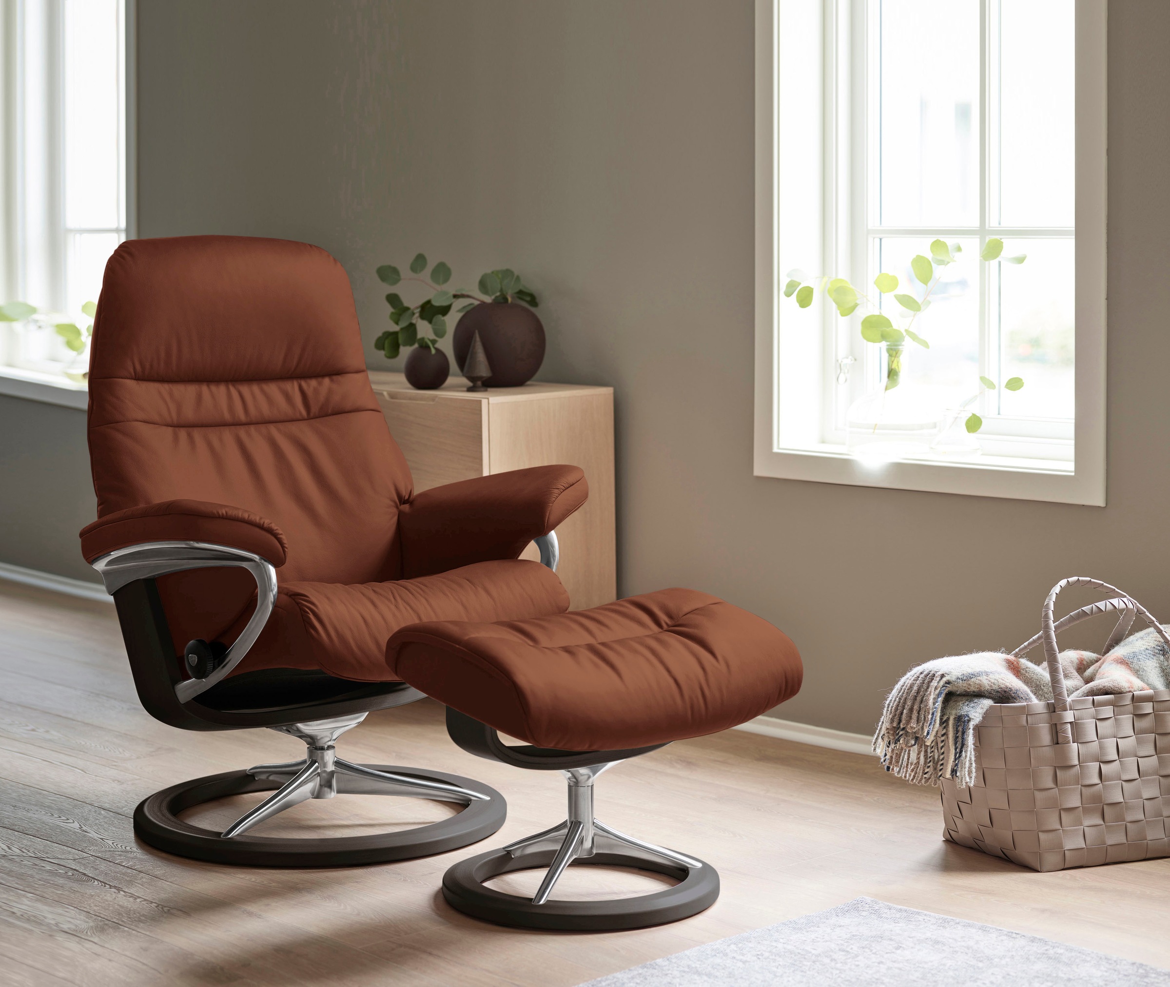Stressless® Relaxsessel »Sunrise«, (Set, Relaxsessel mit Hocker), mit Signature Base, Größe M, Gestell Wenge