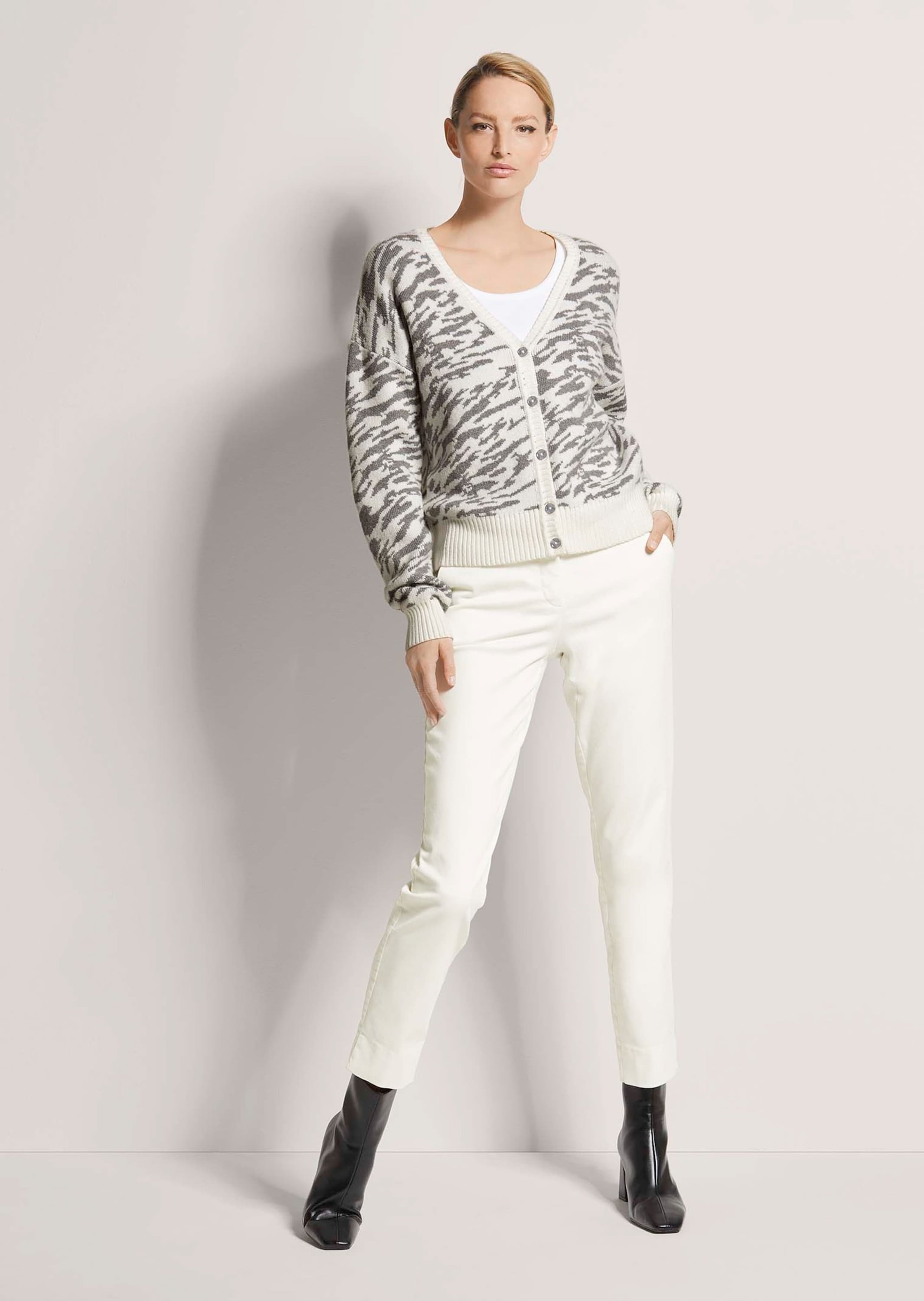 MADELEINE Strickjacke »Strickjacke Strickjacke mit Jacquard-Muster«