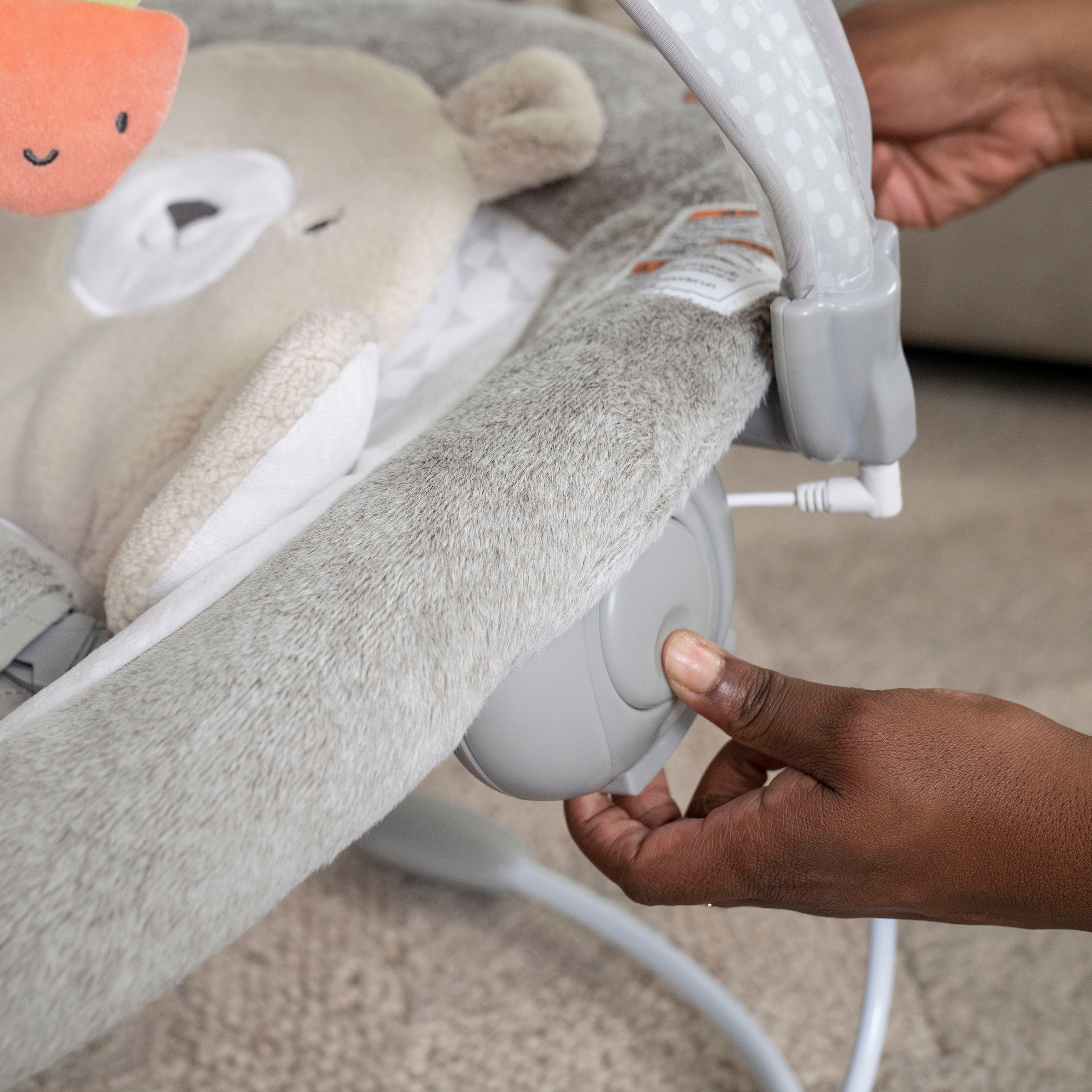 ingenuity Babyschaukel »InLighten Bouncer™ - Nate™«, bis 9 kg, mit Licht und Sound