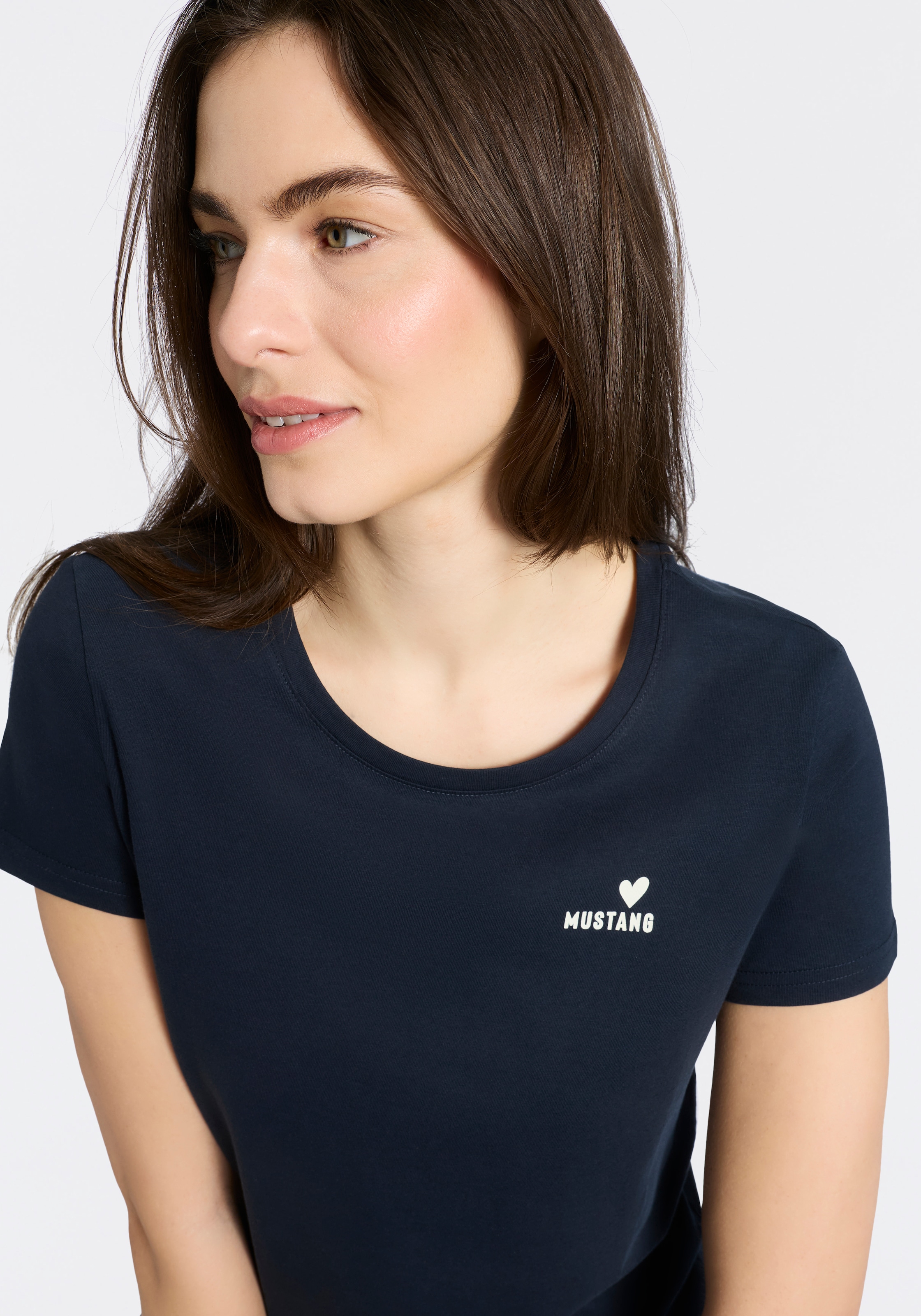 MUSTANG T-Shirt Trageangenehme Baumwollqualität