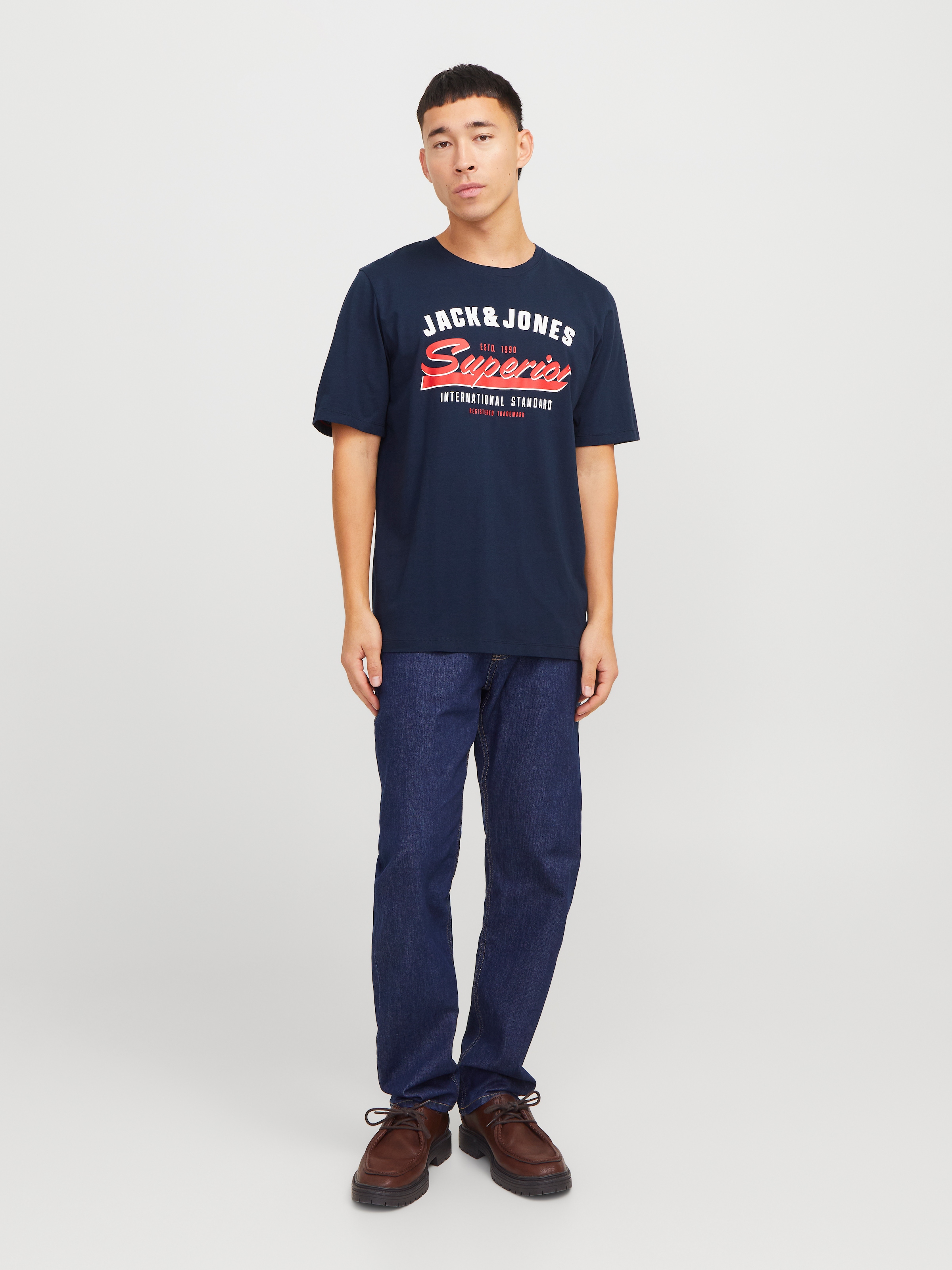 Jack & Jones Rundhalsshirt »JJELOGO TEE SS O-NECK 2 COL SS25 SN«, mit Logo Print