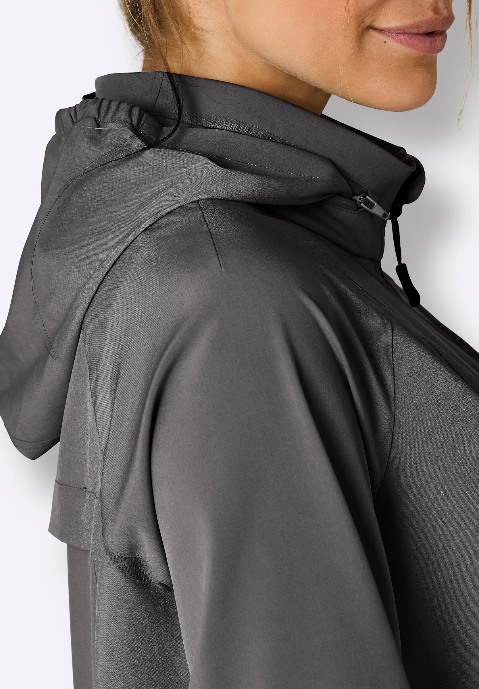 Witt Funktionsjacke »Funktionsjacke Funktionsjacke mit Belüftungsschlitzen hinten« mit Kapuze