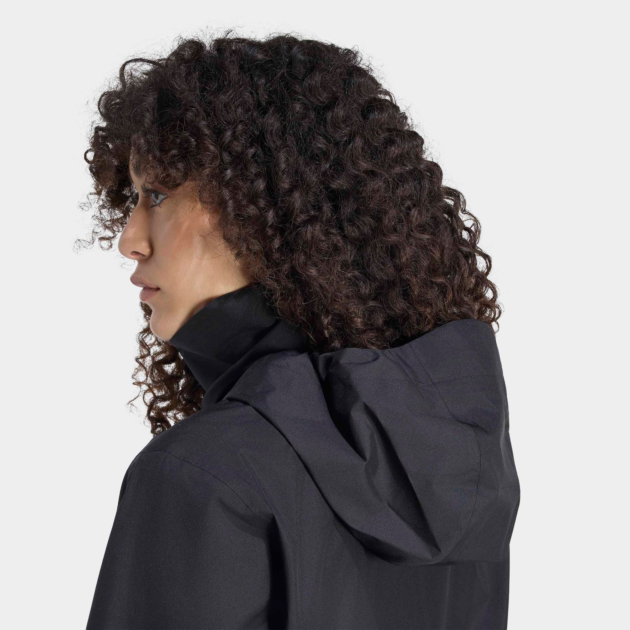adidas TERREX Outdoorjacke »W MT ESS 2L R J« mit climaproof® Technologie, aus Polyester