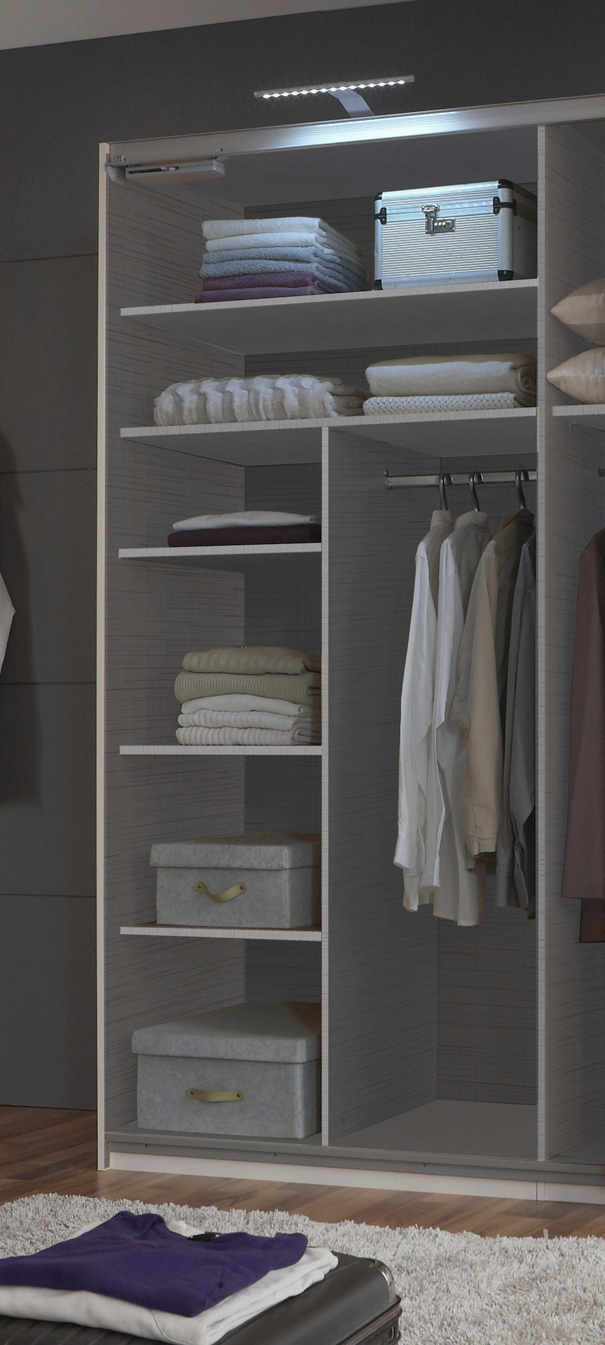 Wimex Schwebetürenschrank »Bern Schiebetürenschrank« Schrank mit zusätzlicher Innenausstattung, Garderobe
