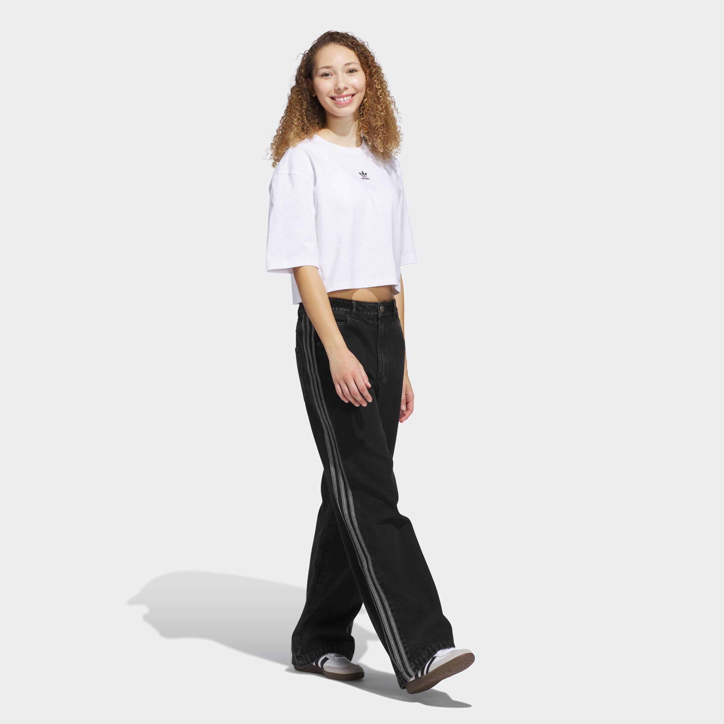 adidas Originals T-Shirt »ESS CROP TEE«