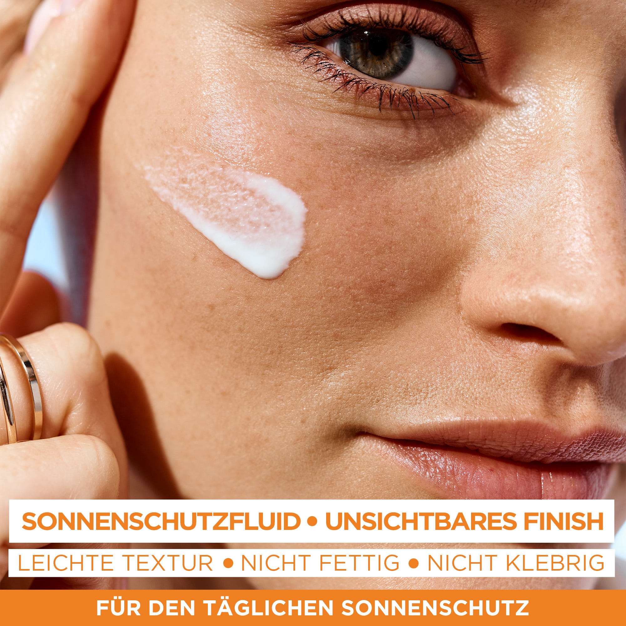 GARNIER Sonnenschutzfluid »Garnier Sonnenschutzfluid Vitamin C LSF 50+«, mit Vitamin C