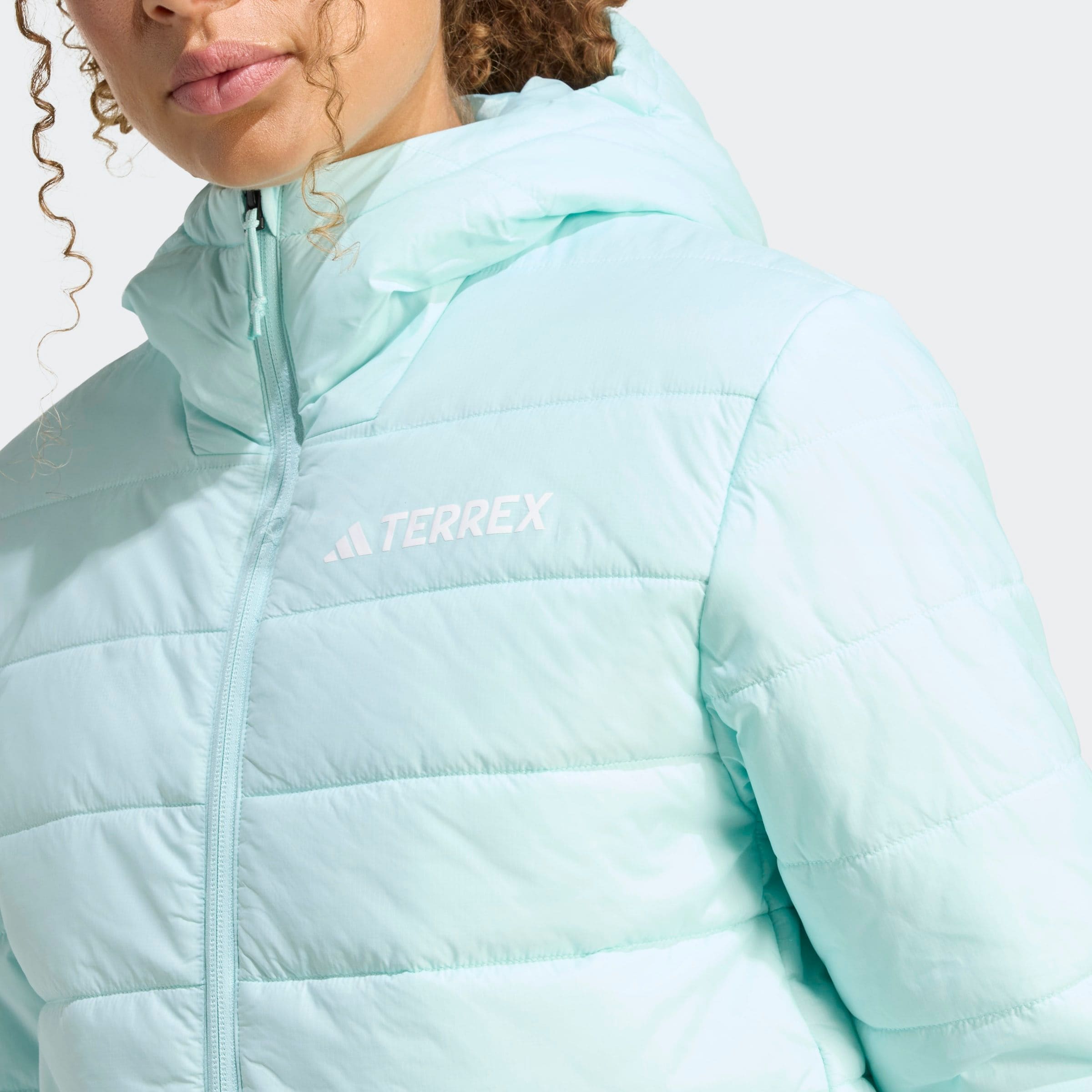 adidas TERREX Outdoorjacke »W MT ESS P HO J«, mit Kapuze, wärmend durch Climawarm Technologie, mit Kapuze