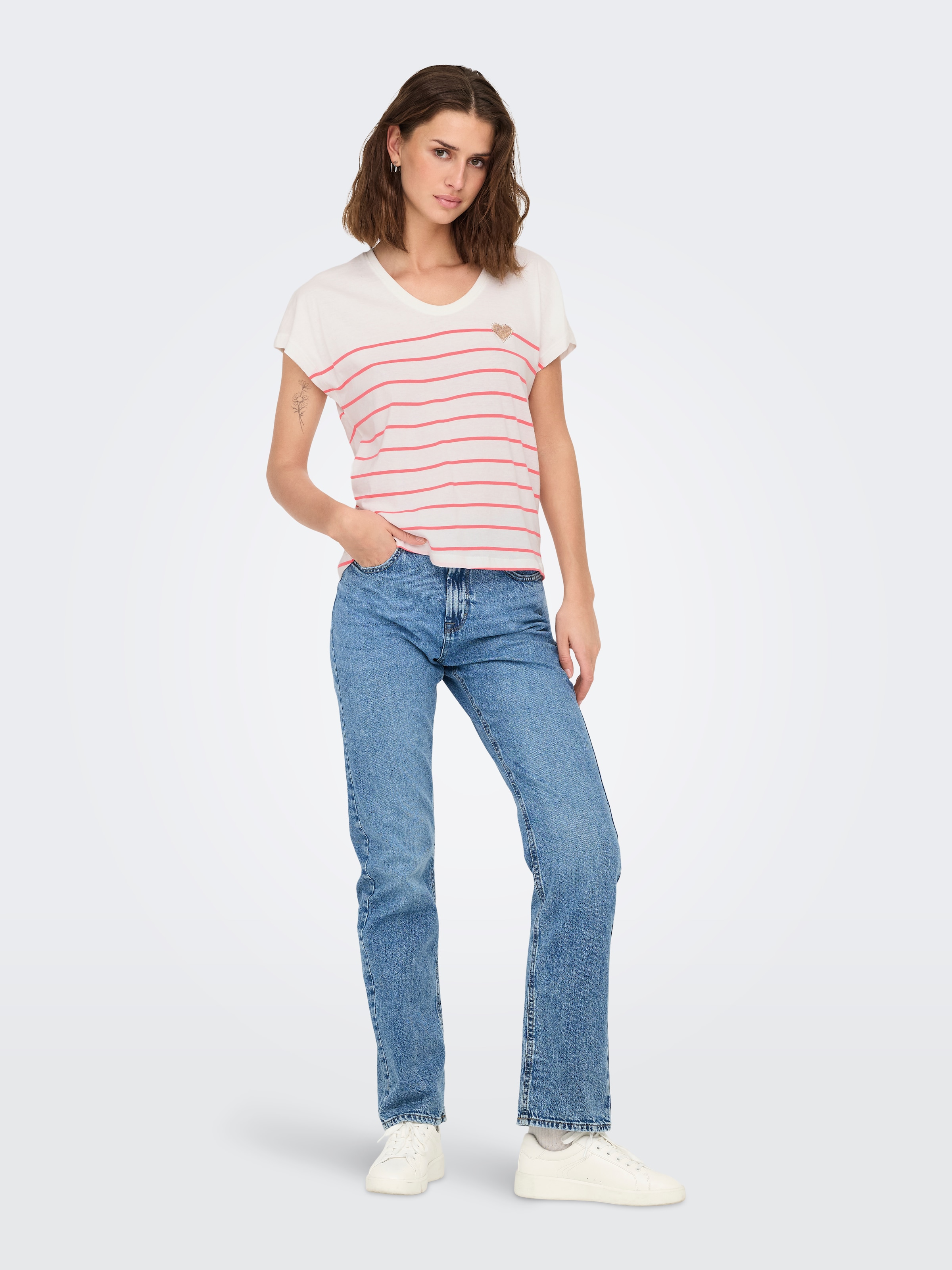ONLY Kurzarmshirt »ONLEMILY LIFE S/S HEART TOP CS JRS«