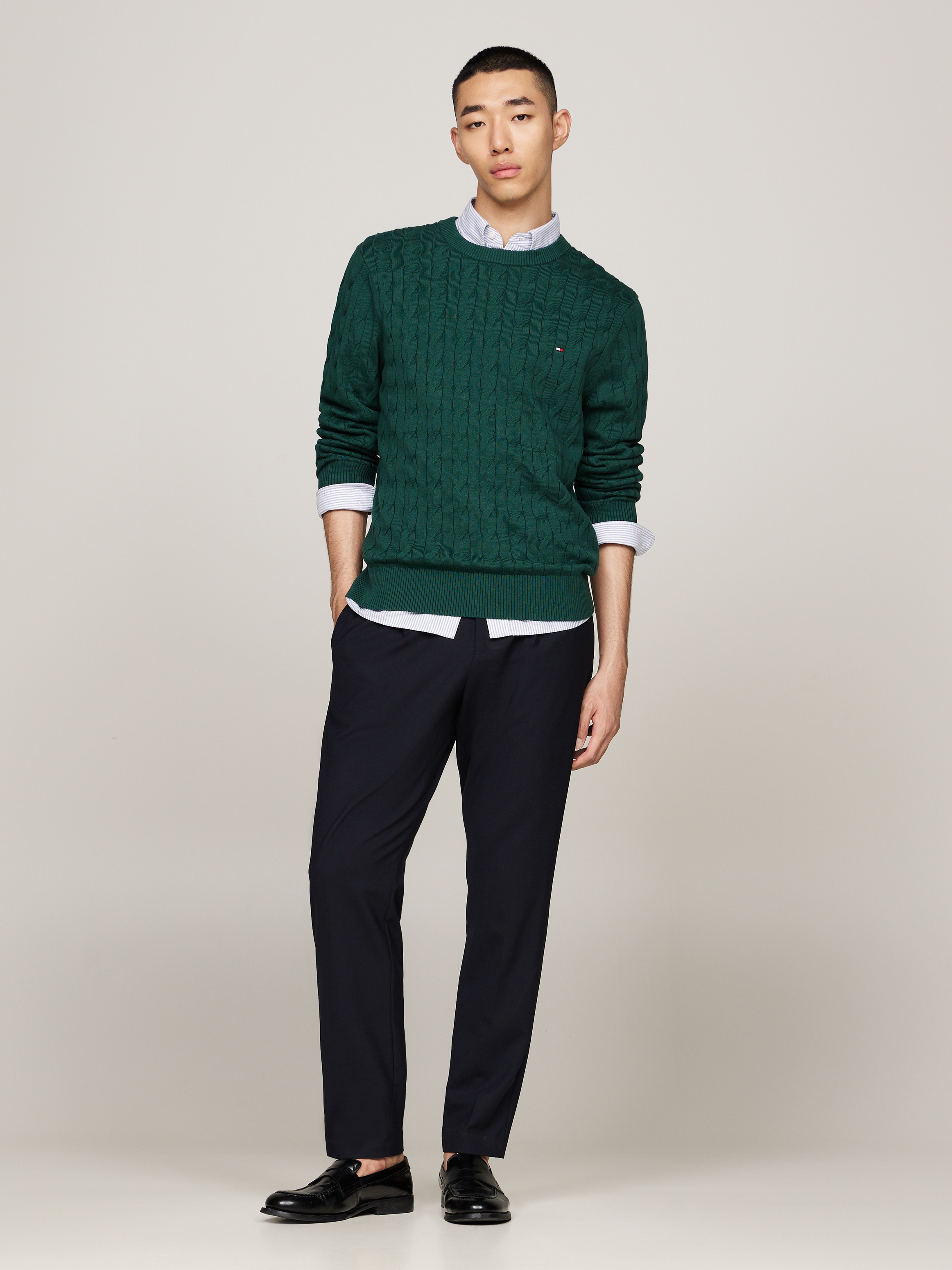 Tommy Hilfiger Strickpullover »CLASSIC CABLE CREW NECK mit Strukturstrick und Flaglabel« unifarben, casual, regular fit, Baumwolle, Rundhals