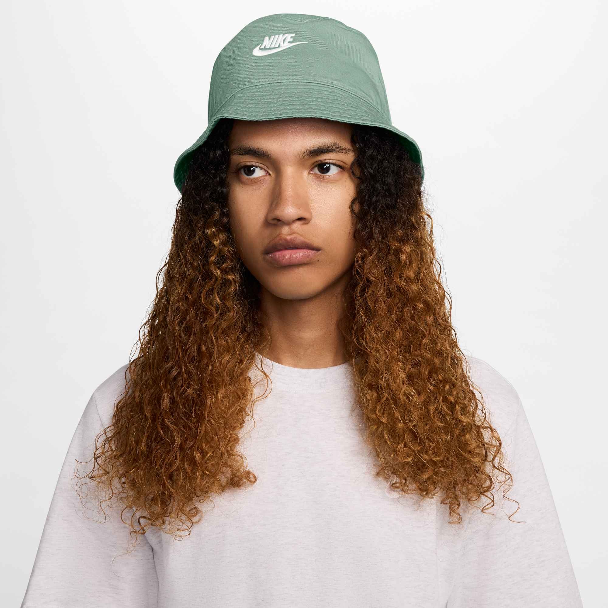 Nike Sportswear Fischerhut »U NK APEX BUCKET SQ FUT WSH L« mit gesticktem Futura-Logo, im Washed-Look, aus Baumwolle