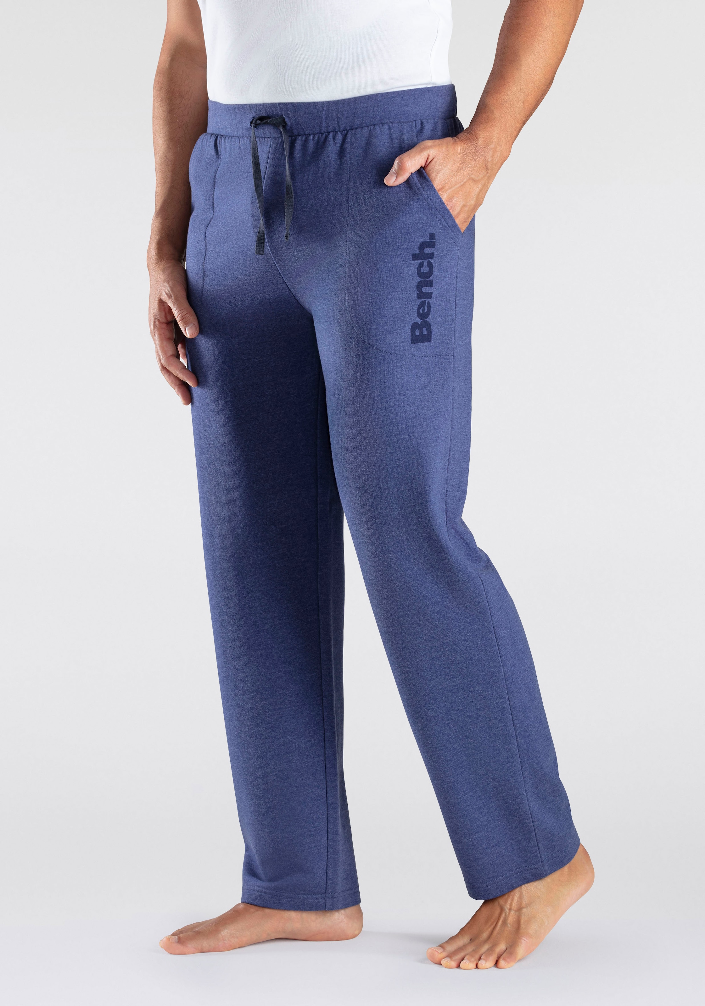 Bench. Loungewear Relaxhose, aus leichter Sweat-Qualität