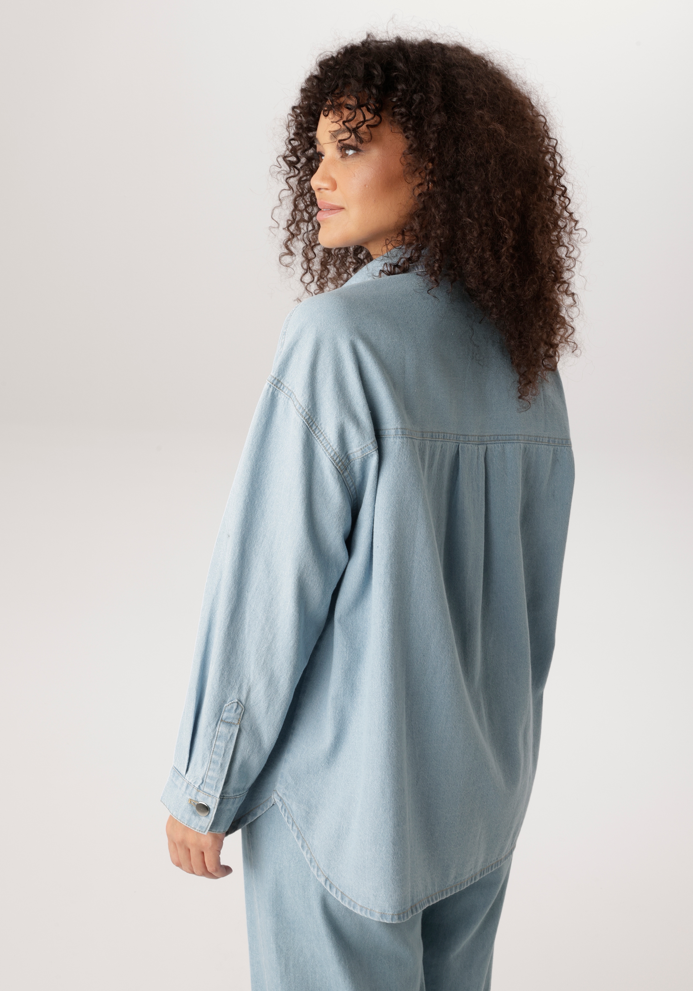 Aniston PLUS Jeansbluse großzügig geschnitten - NEUE KOLLEKTION