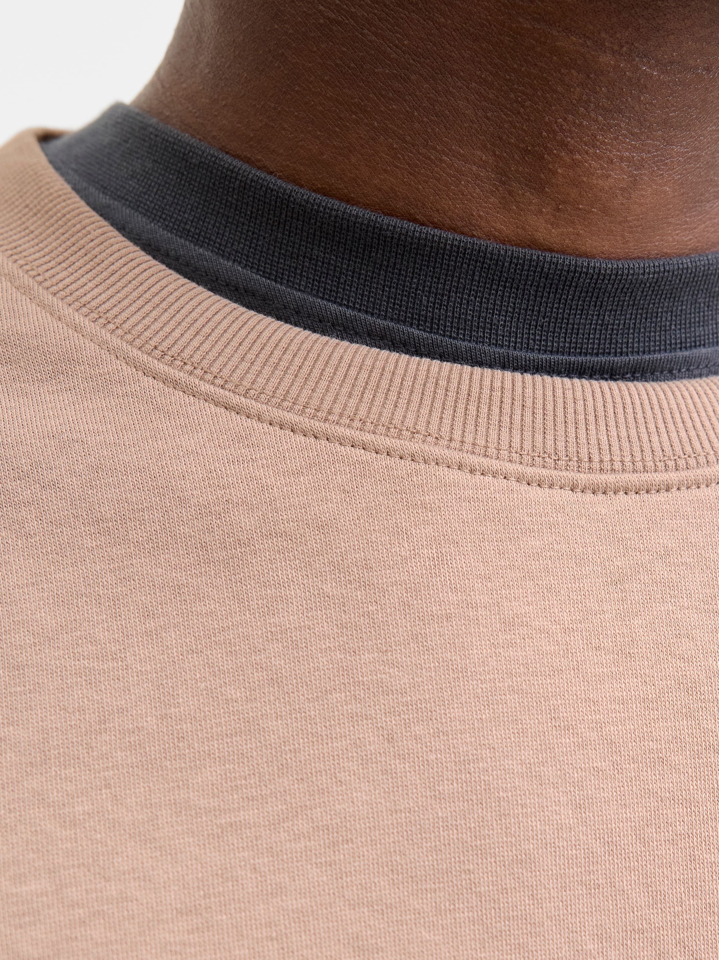 Jack & Jones Sweatshirt »JJESTAR BASIC SWEAT CREW NECK NOOS« mit Rundhalsausschnitt