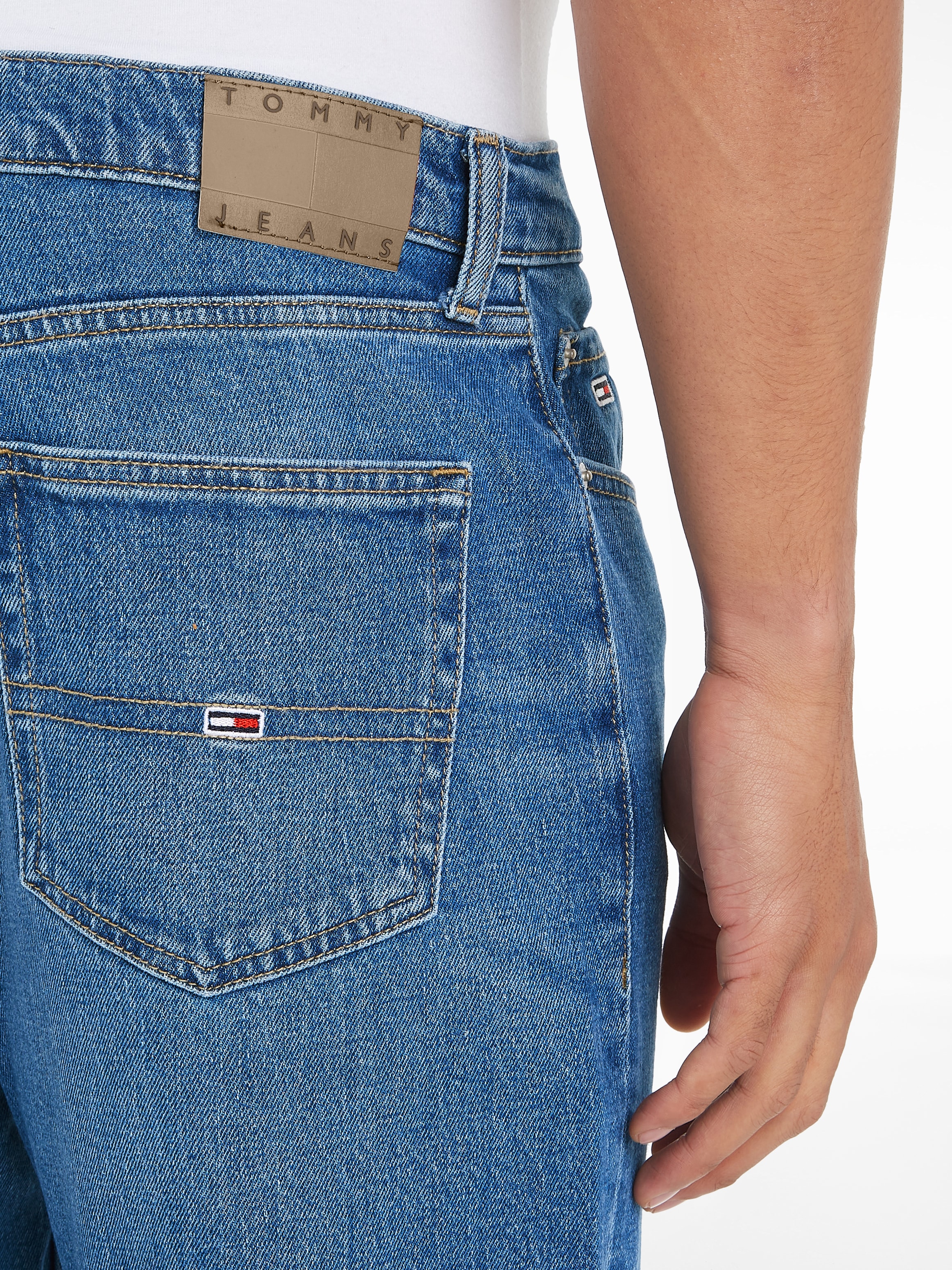 Tommy Jeans Tapered-fit-Jeans »Isaac Relaxed Tapered«