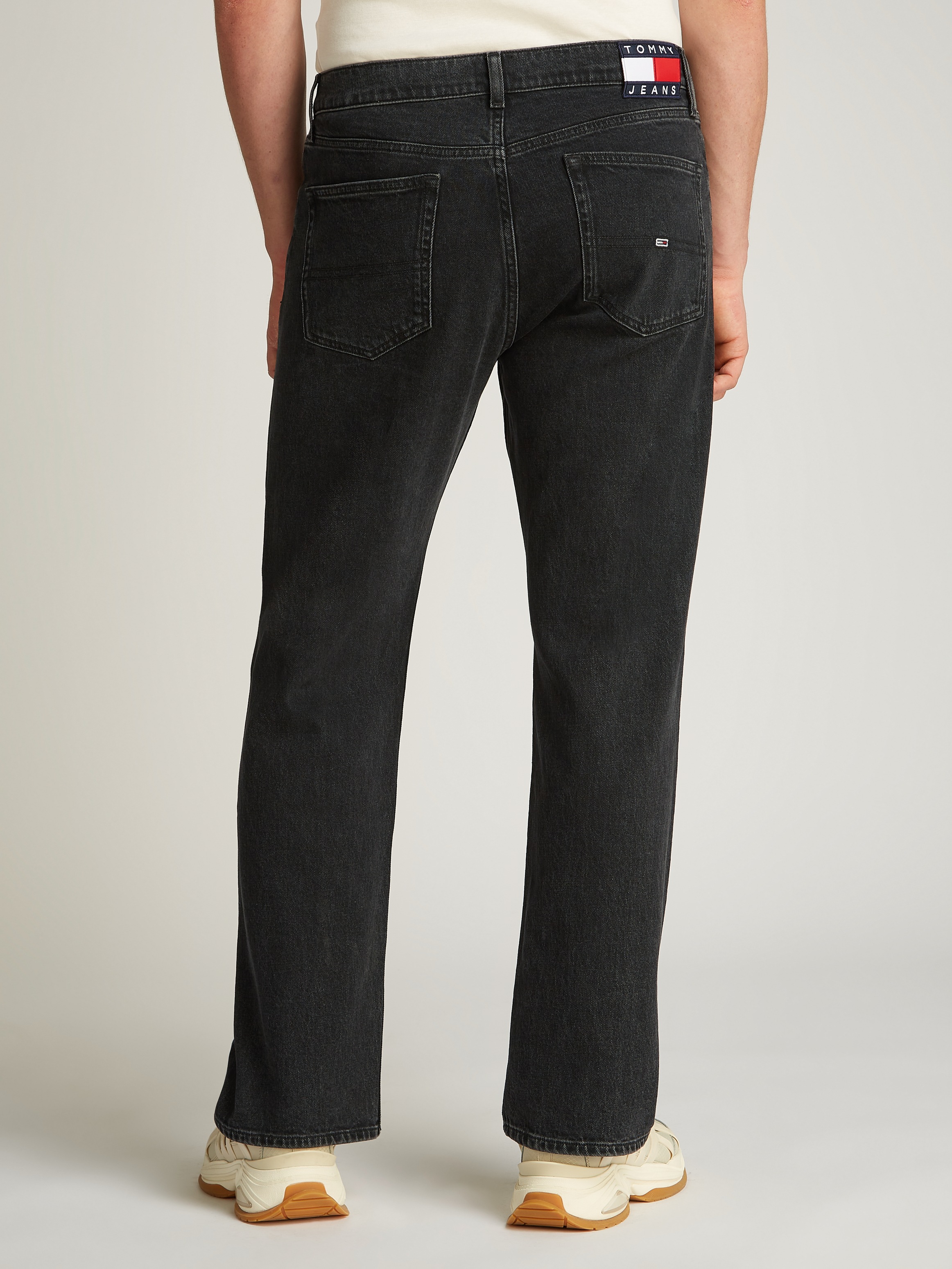 Tommy Jeans Straight-Jeans »Otis Regular Straight«, im modischen Schnitt