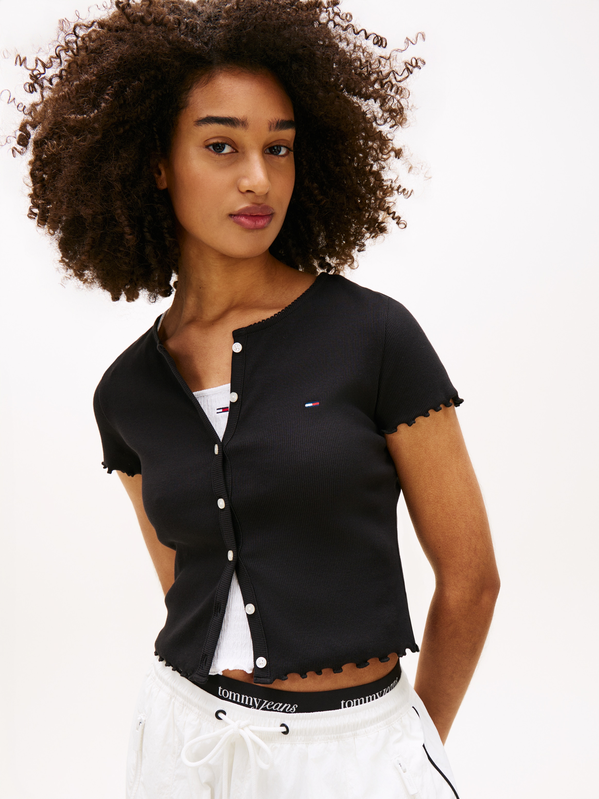 Tommy Jeans Kurzarmshirt »TJW SS RIB TOP IM« mit gerippter Struktur, Slim Fit