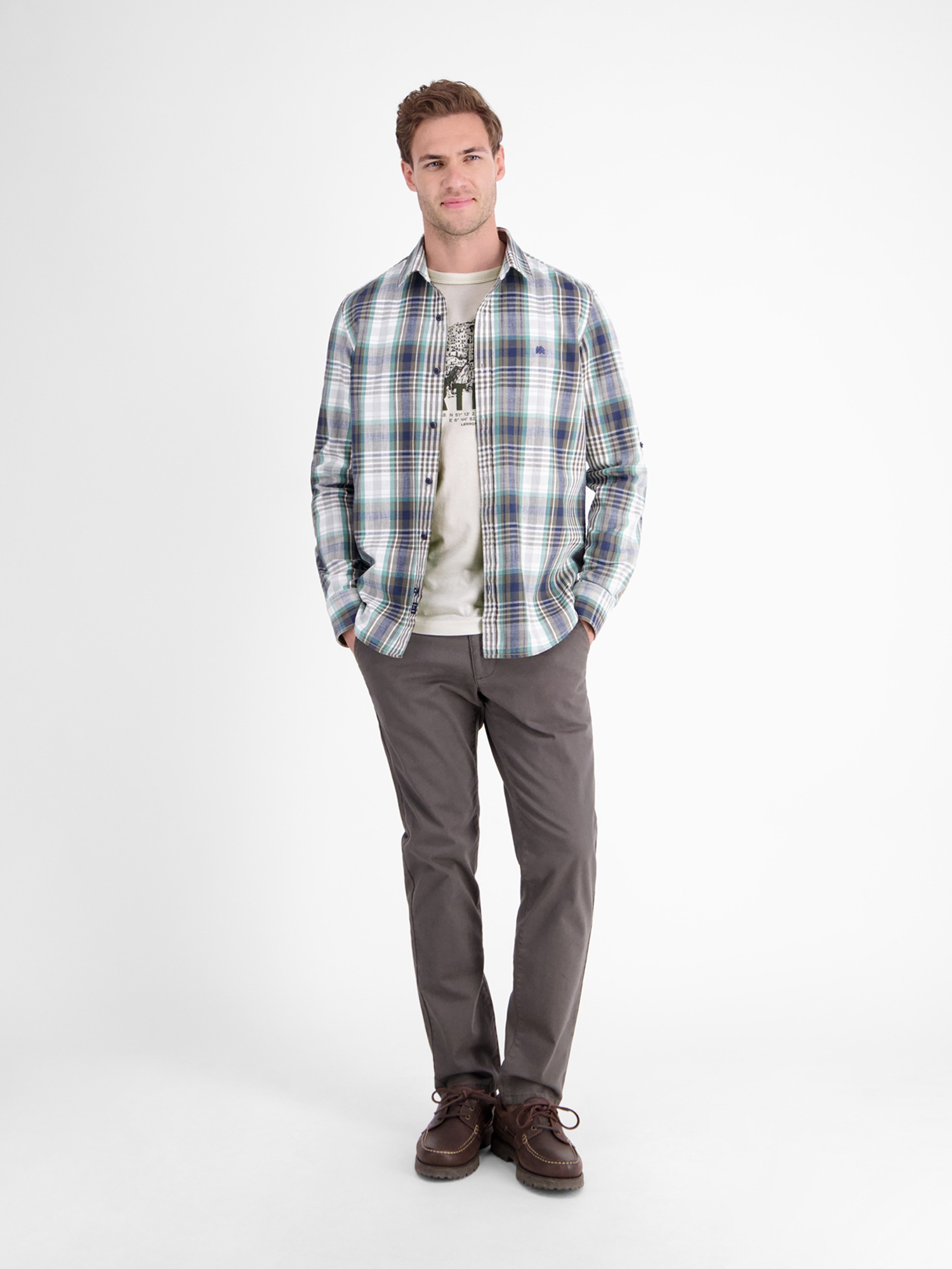 LERROS T-Shirt »LERROS Unifarbenes T-Shirt mit Brustprint«