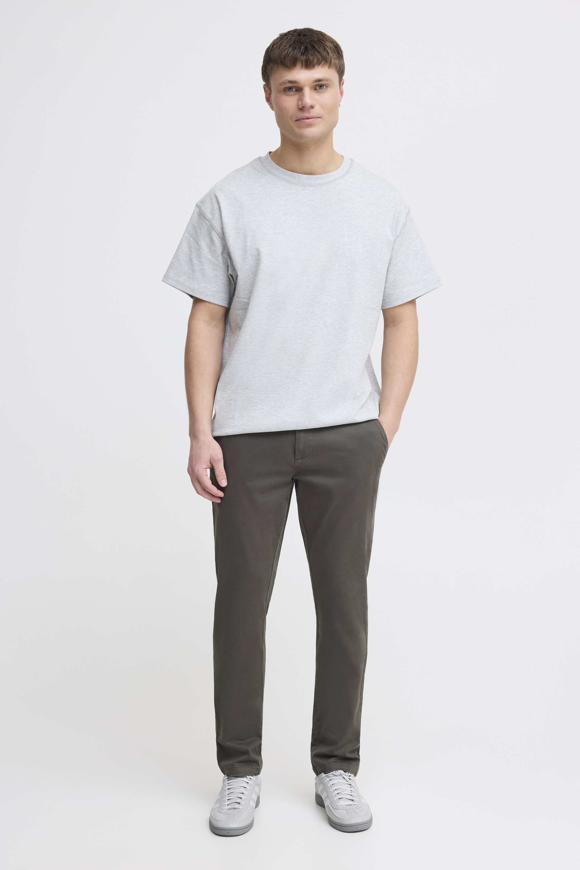 !Solid Chinohose »Chinohose SDRaul«