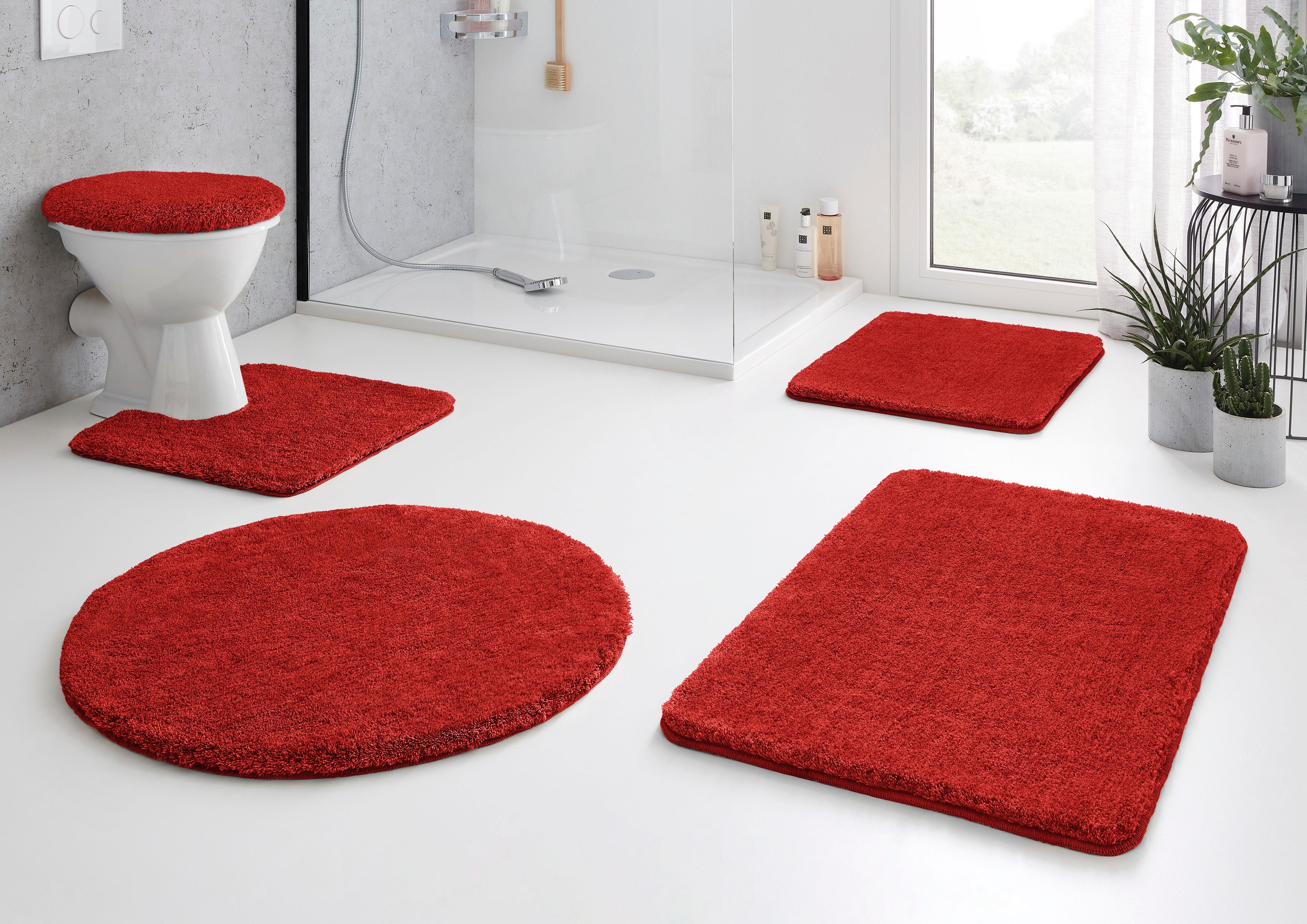 Kleine Wolke Badematte »RELAX«, rutschhemmend beschichtet, fußbodenheizungsgeeignet, Badteppich, Uni Farben, rechteckig, rund & als Set erhältlich