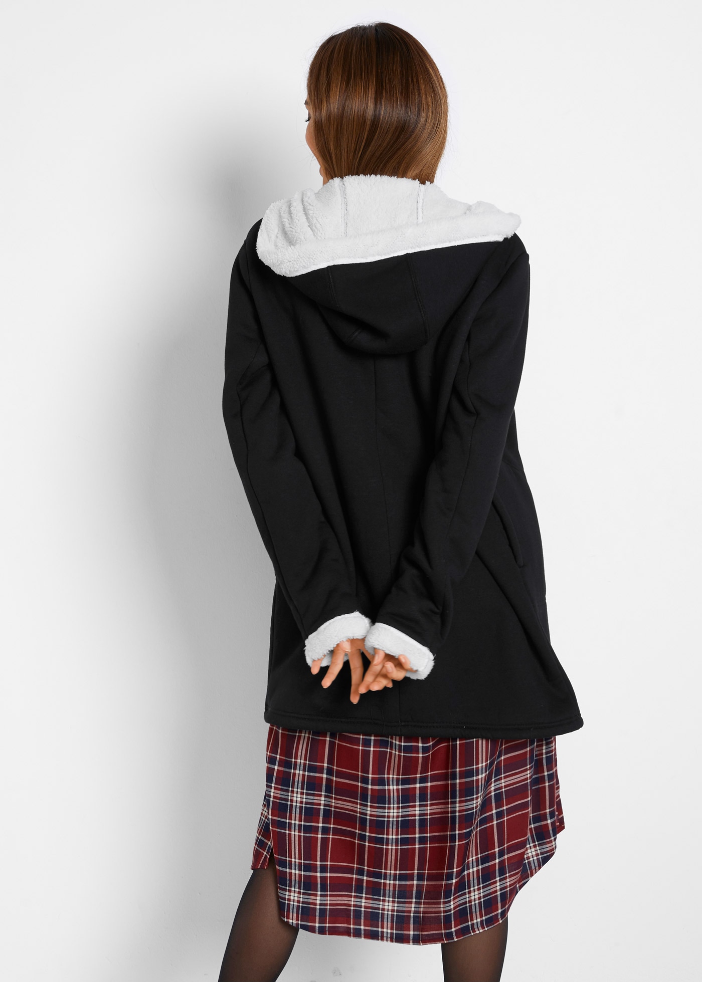 bonprix Kapuzensweatjacke »Kapuzen-Sweatjacke mit Teddyfell« Kapuzen-Sweatjacke mit Teddyfell