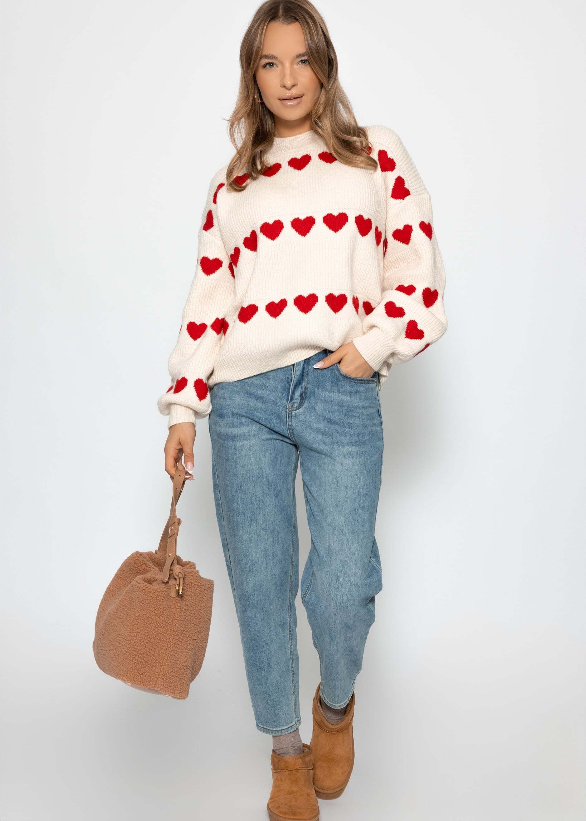SASSYCLASSY Strickpullover »Oversize Pullover mit roten Herzen« Weicher Strickpullover mit Wollanteil und Rundhalsausschnitt Offwhite