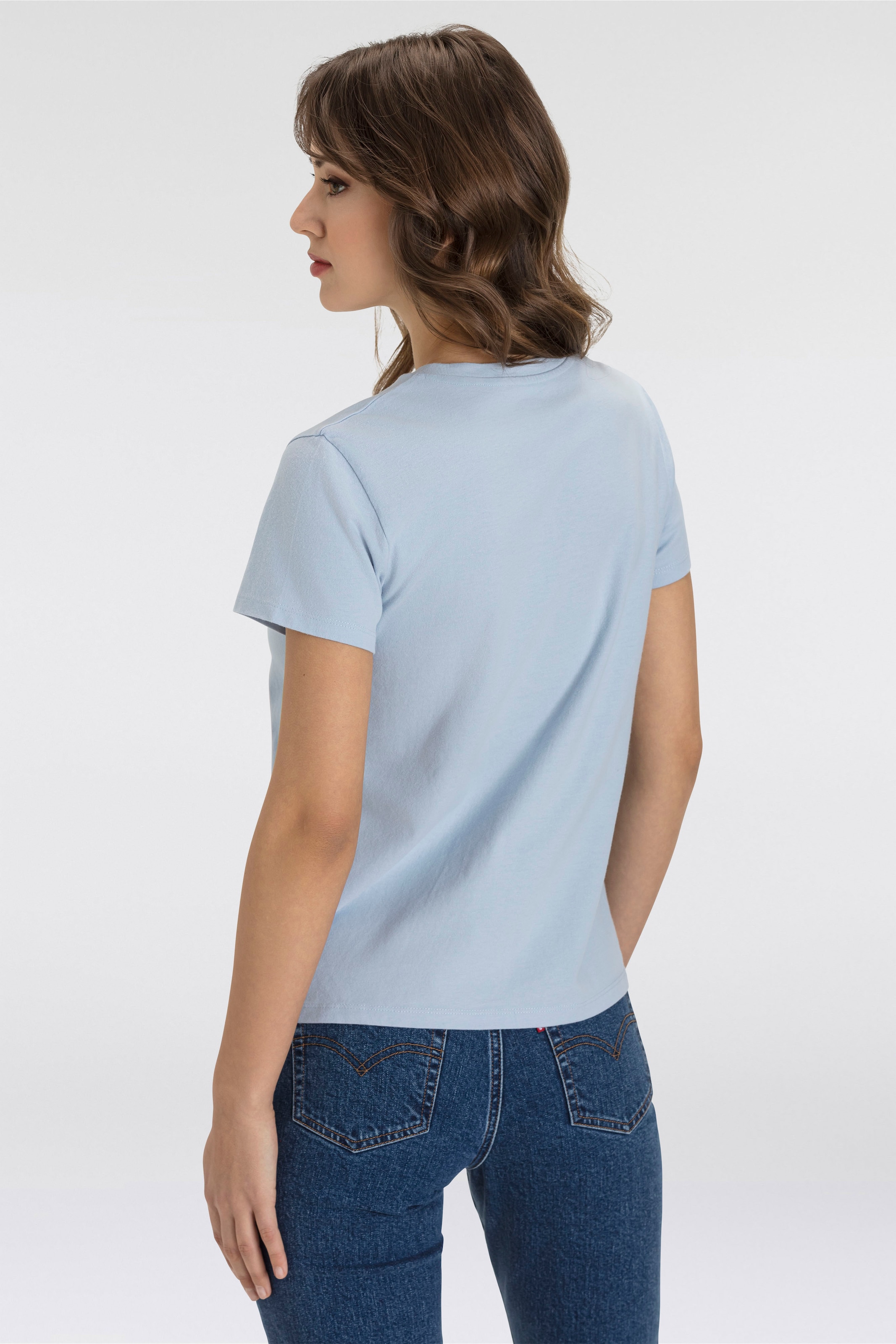 Levi's® T-Shirt »TEE Minilogo«, mit kleiner Logostickerei