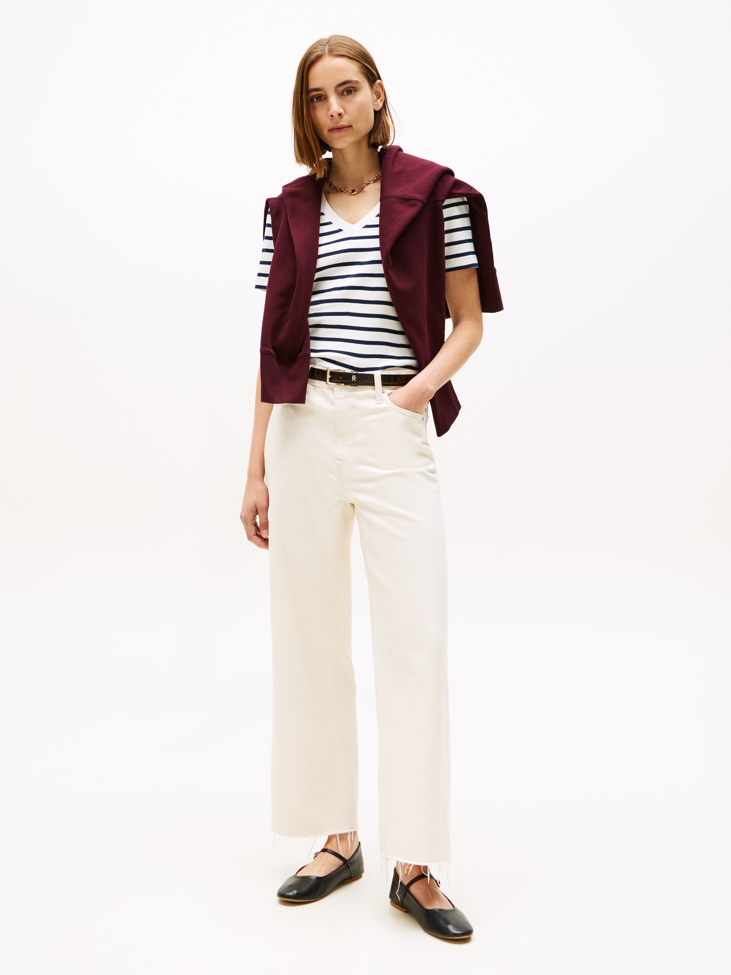 Tommy Hilfiger T-Shirt »CODY V-NECK SHORT SLEEVE« mit V-Ausschnitt, Baumwolle, Slim Fit