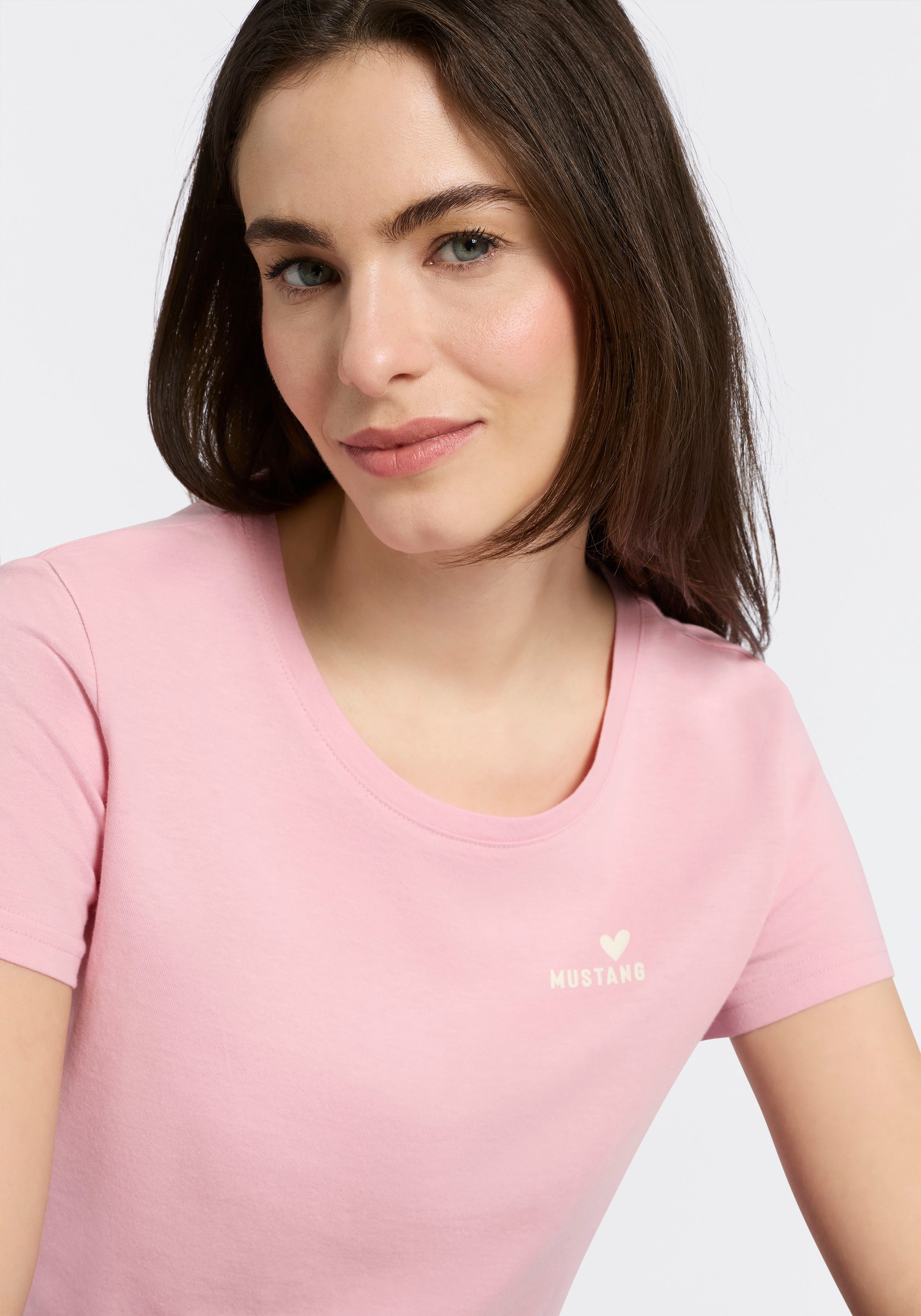 MUSTANG T-Shirt Trageangenehme Baumwollqualität