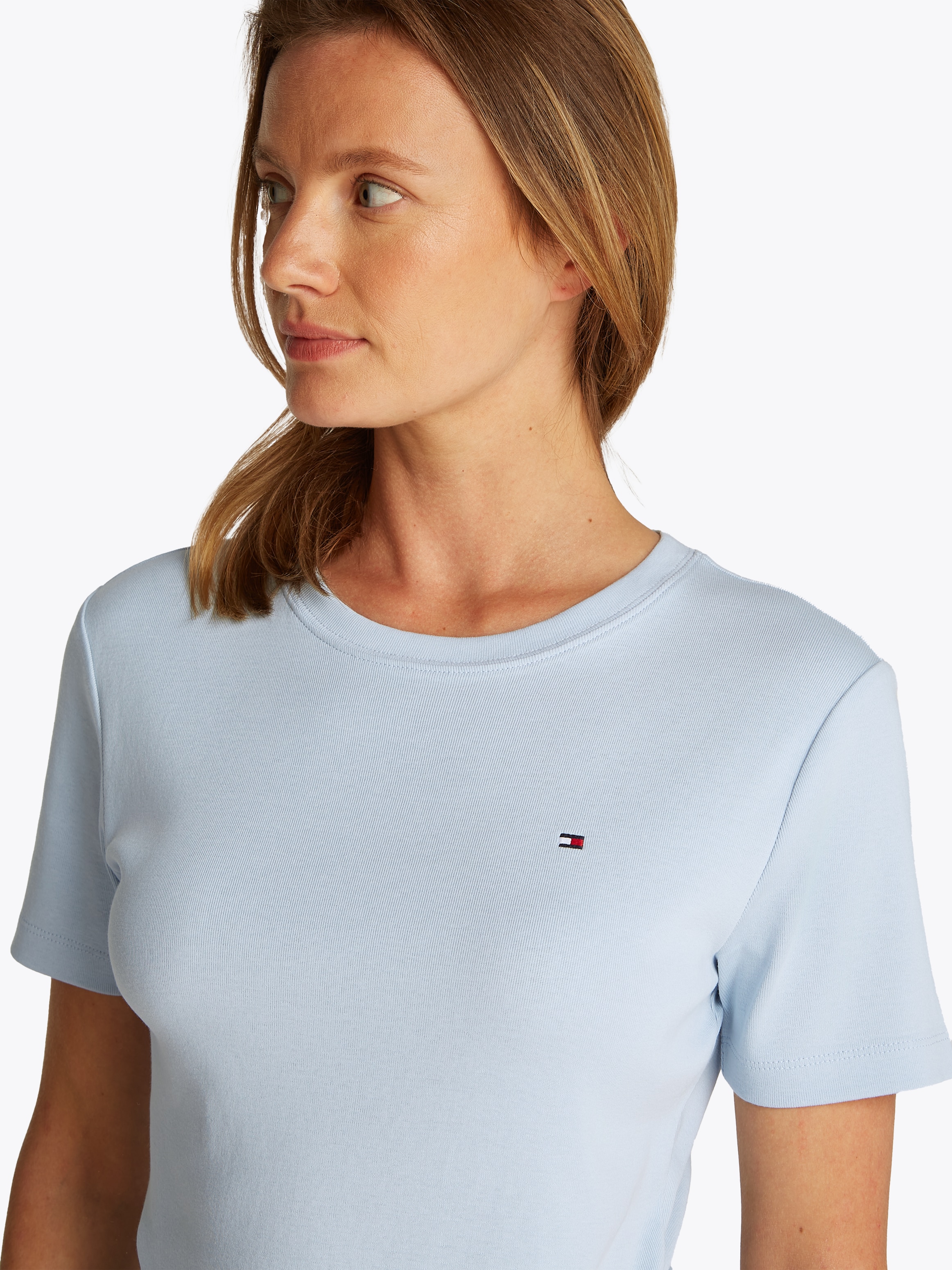 Tommy Hilfiger T-Shirt »SLIM CODY C-NK SS«, mit Logostickerei