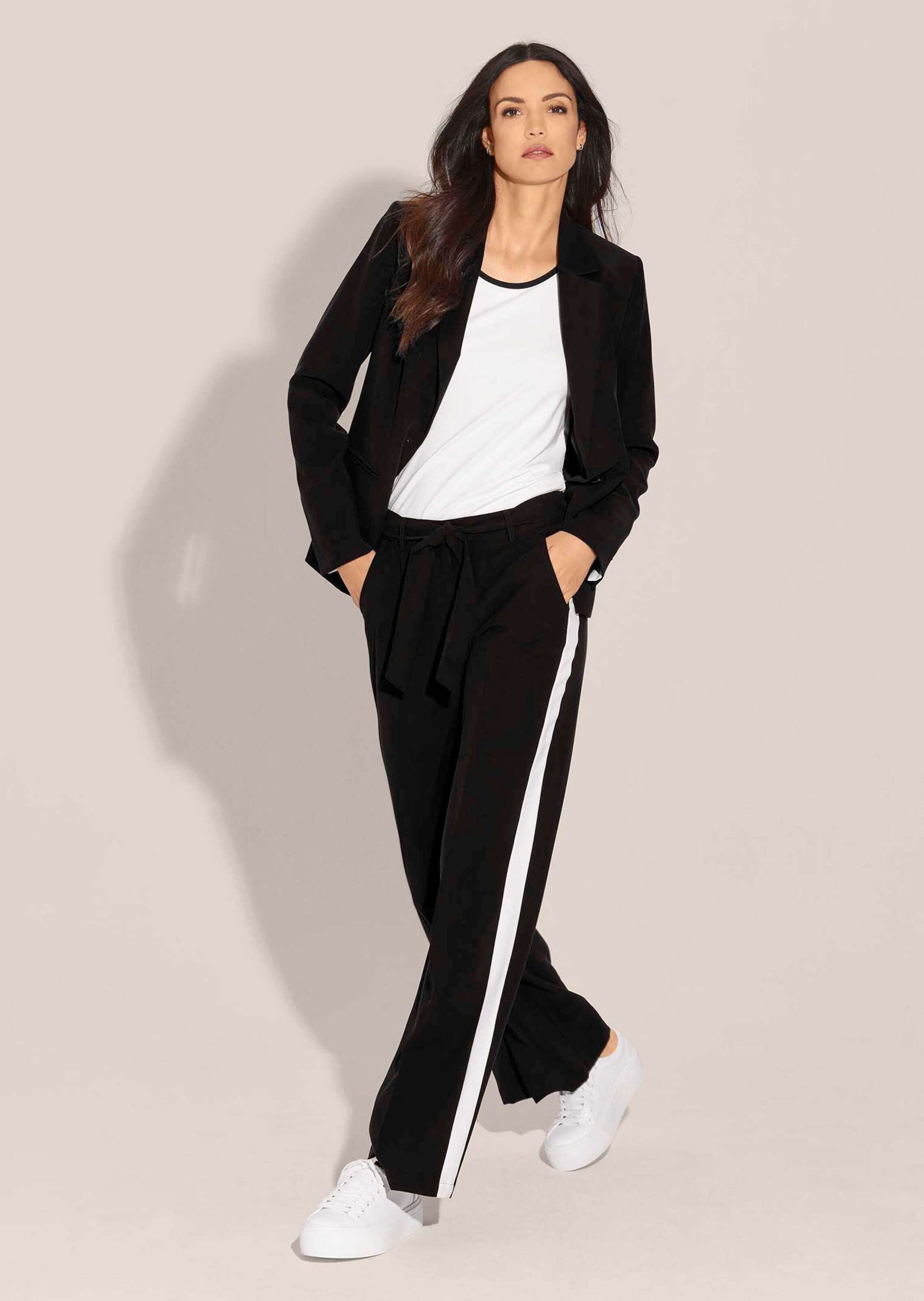 MADELEINE Bügelfaltenhose »Hose Weite Hose mit Bindeband und Seitenstreifen«