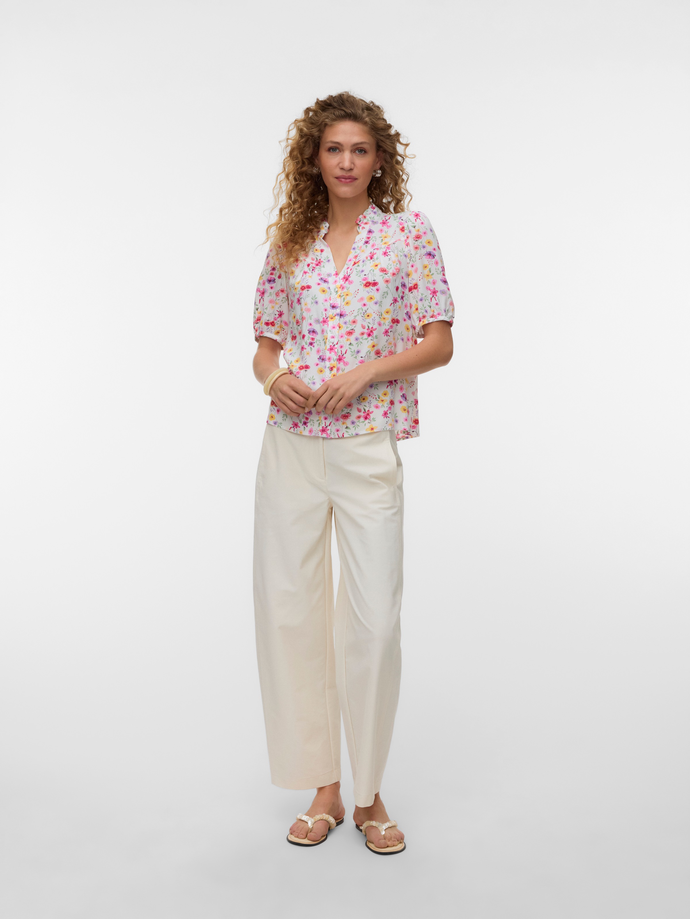 Vero Moda Kurzarmbluse »VMEASY JOY 2/4 V-NECK FRILL TOP WVN« Viskose, normal geschnitten