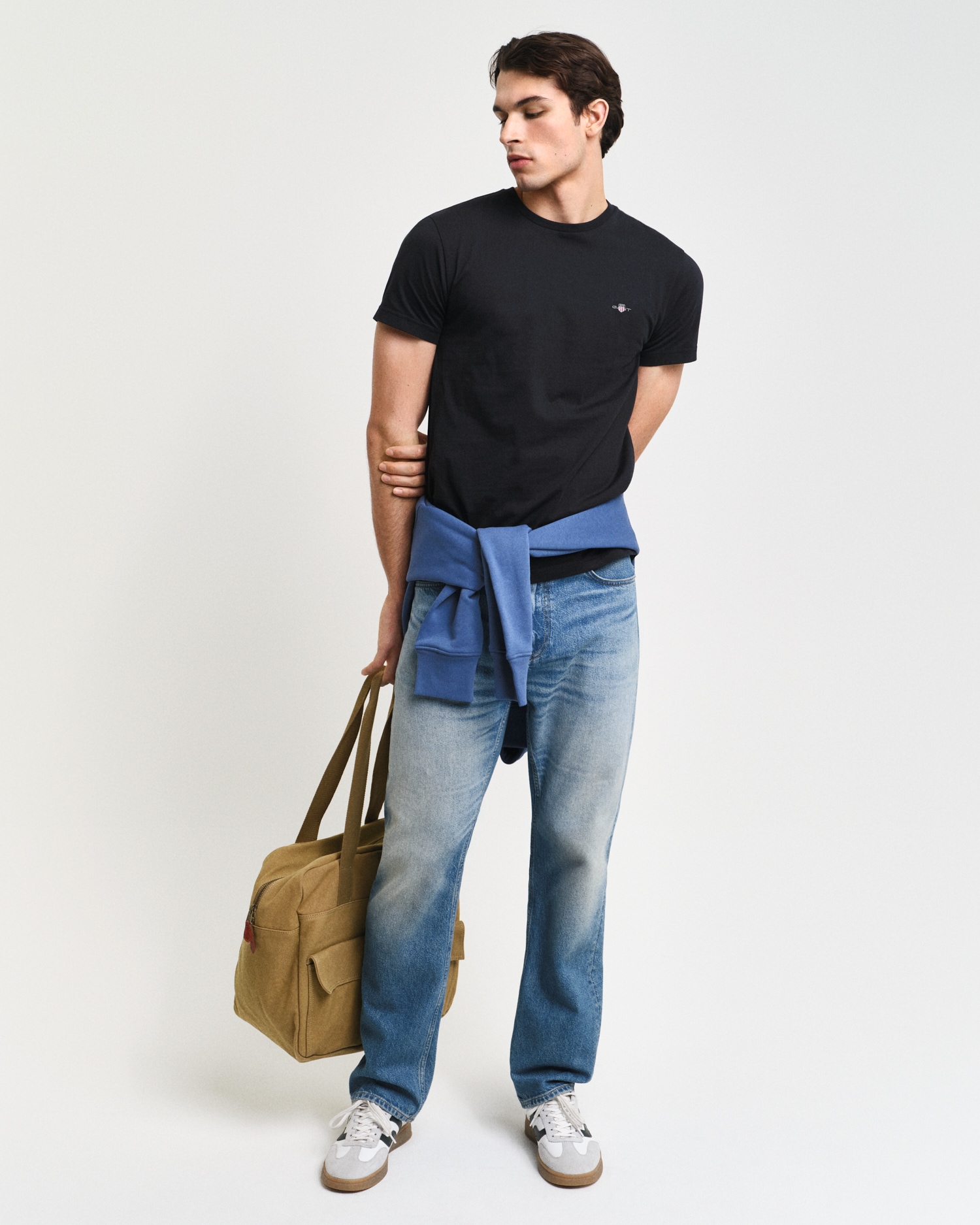 Gant T-Shirt »SLIM SHIELD SS T-SHIRT«, mit Logostickerei auf der Brust